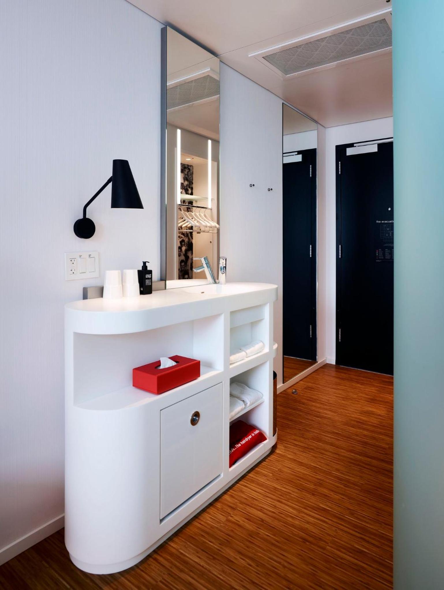 citizenM Miami Brickell photo 23