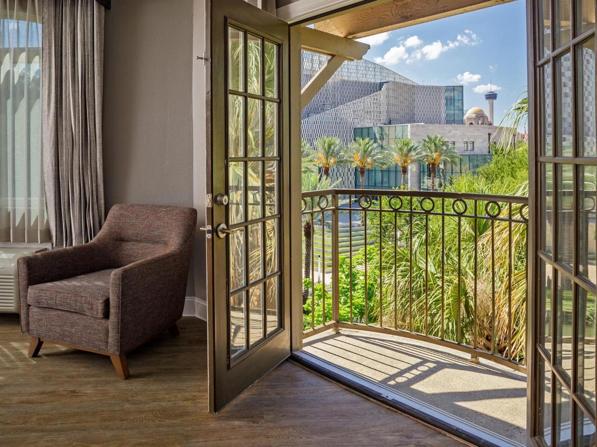 Hotel Indigo San Antonio Riverwalk by IHG photo 75