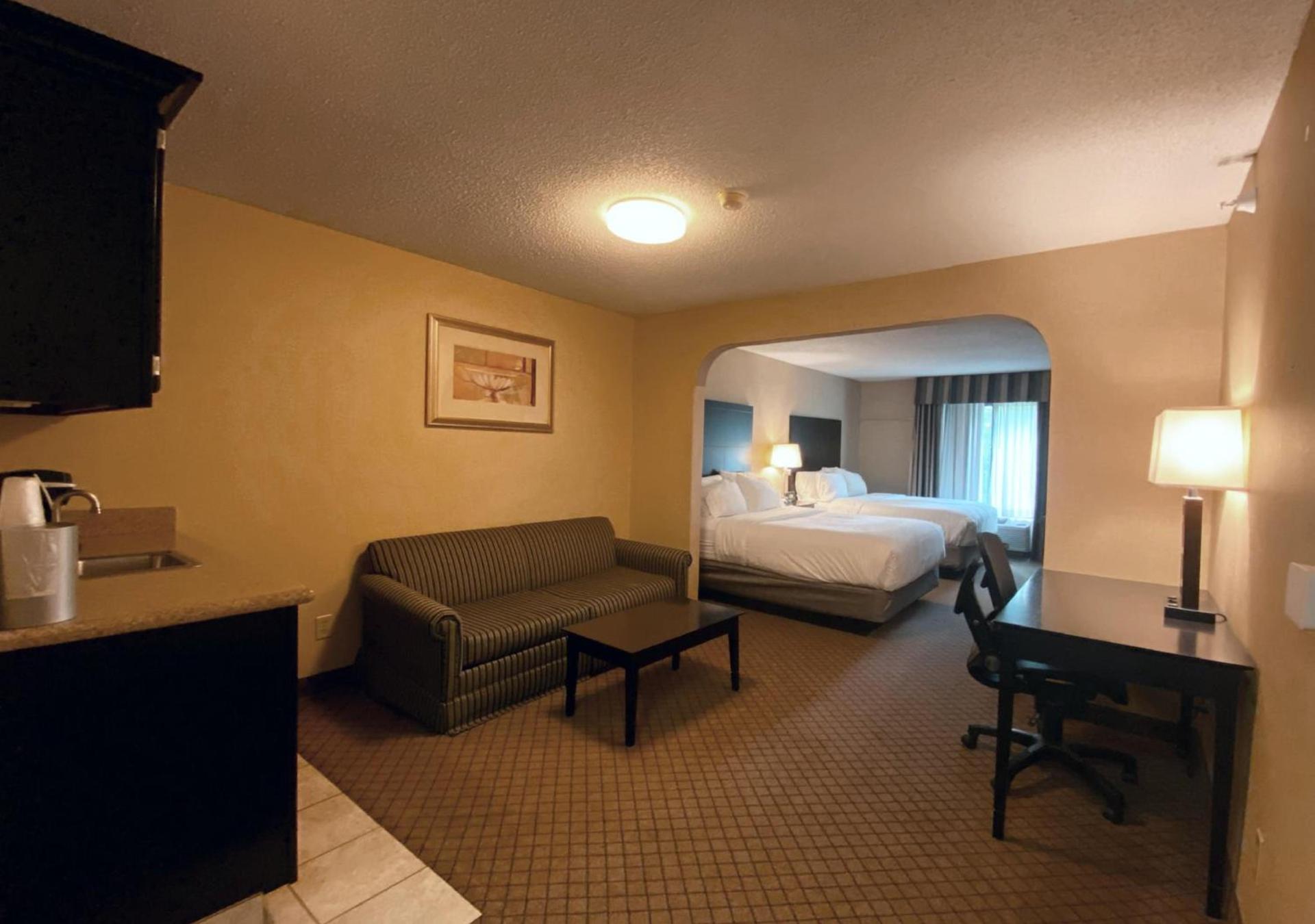 Holiday Inn Express Plymouth by IHG photo 30