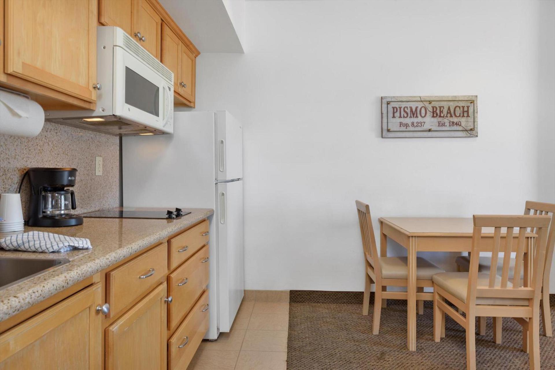 Beach House Inn & Suites photo 49
