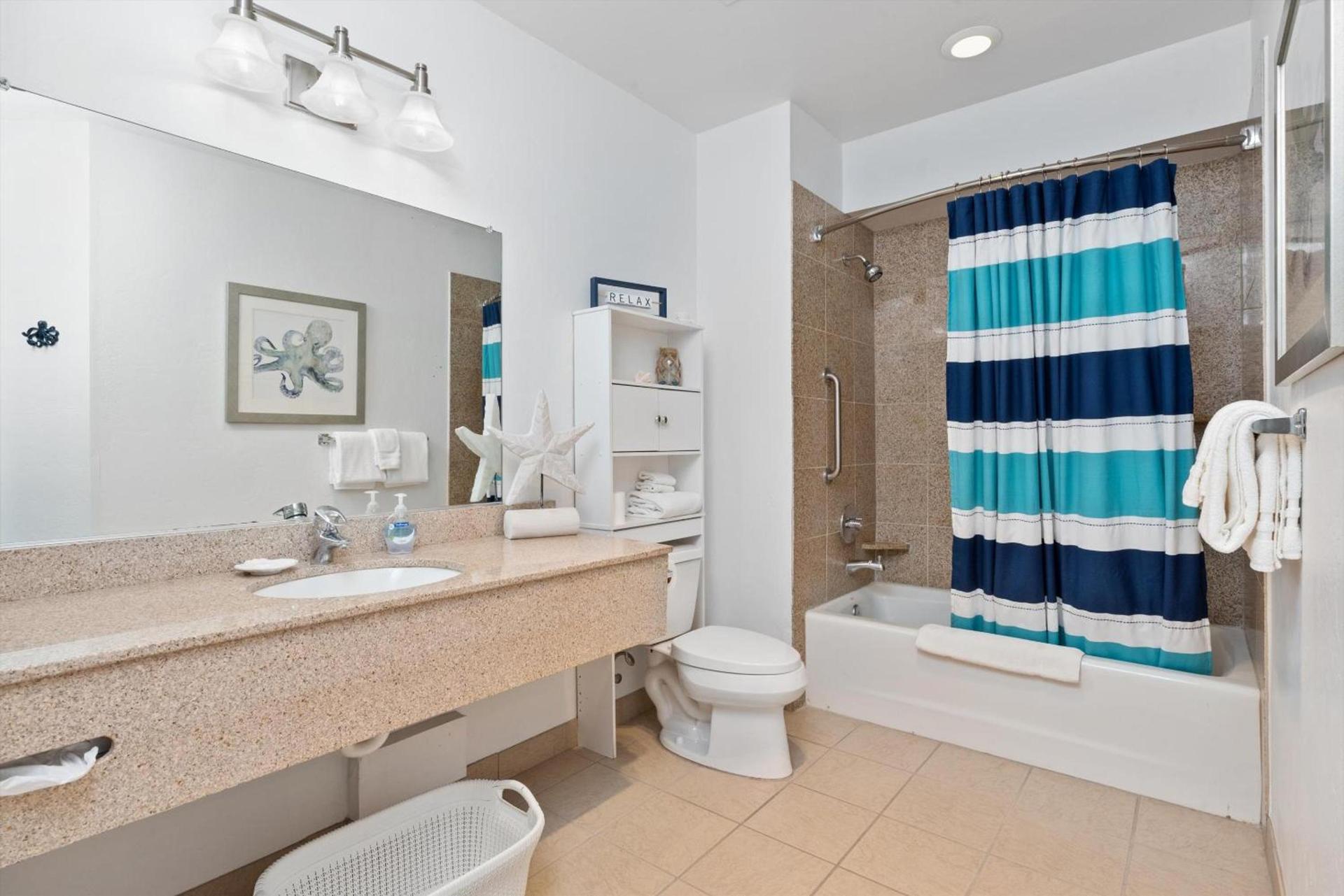Beach House Inn & Suites photo 34