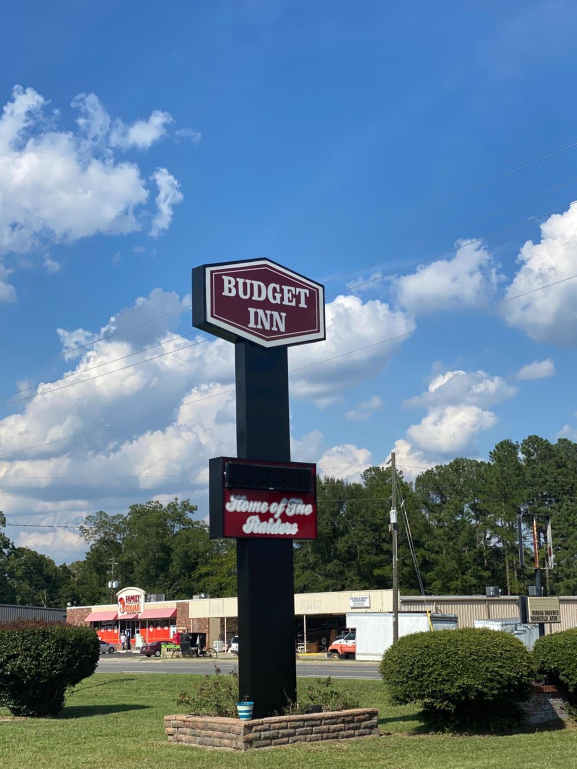 Budget inn photo 1