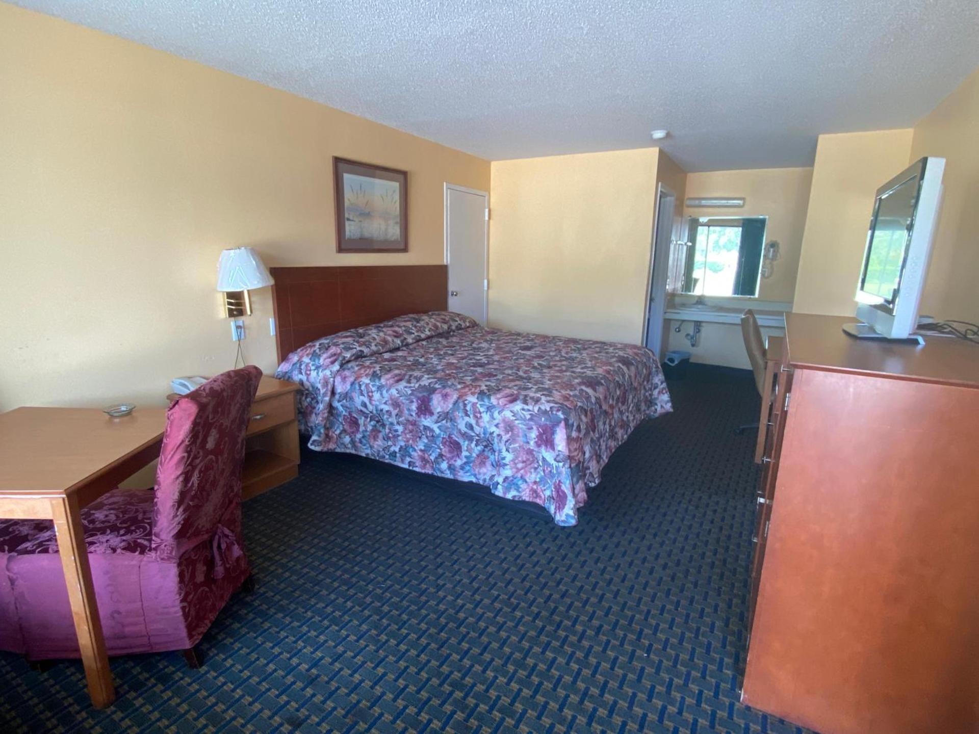 Budget inn photo 2