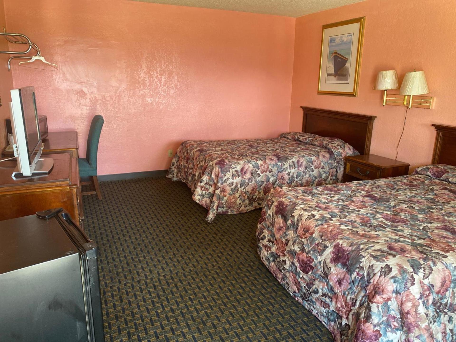 Budget inn photo 6