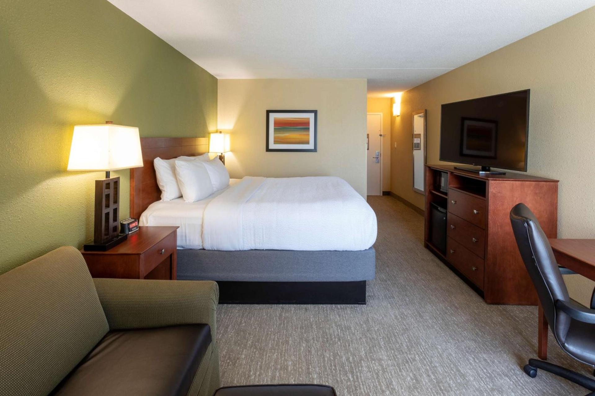 Best Western Fairmont photo 12