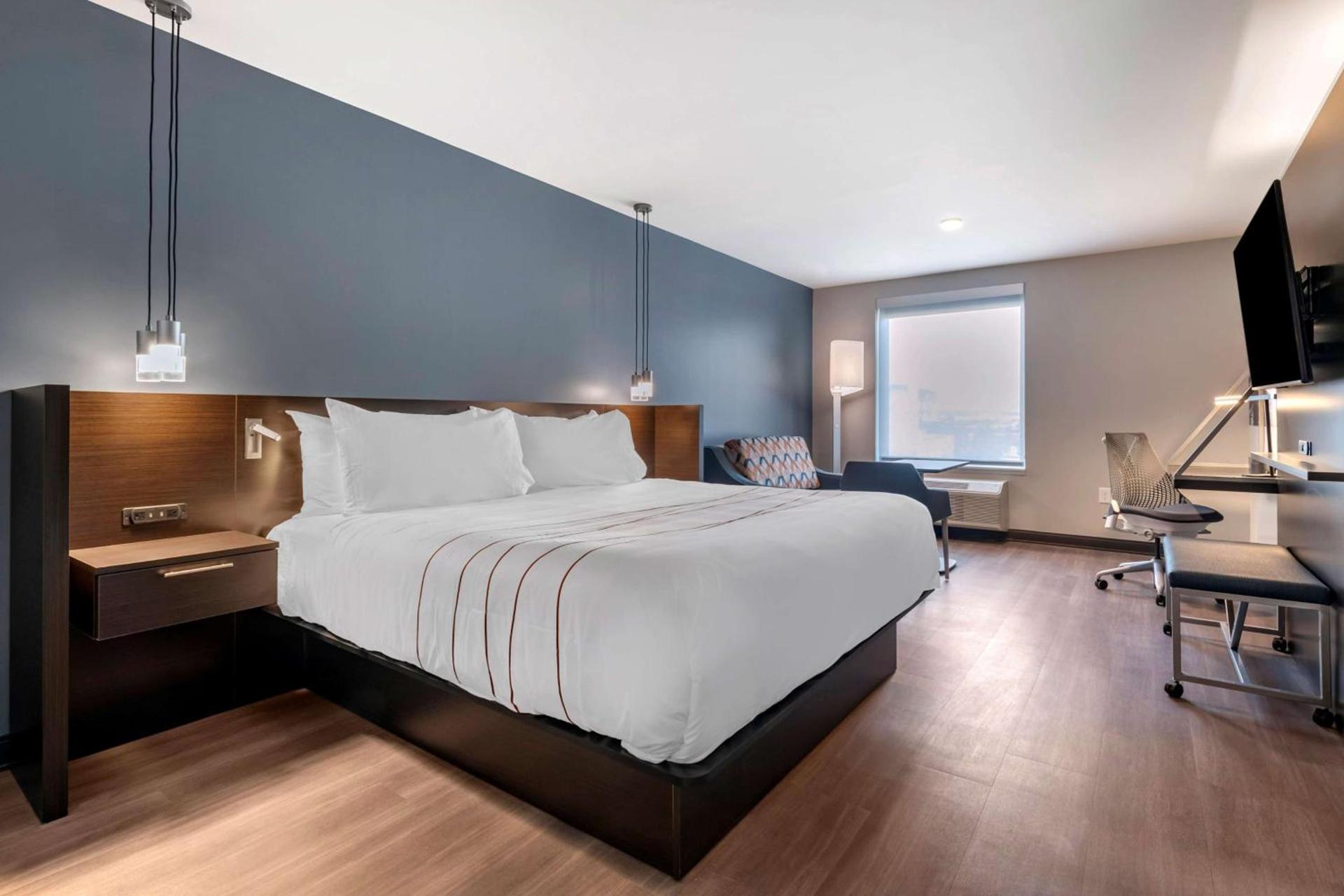Vīb Hotel by Best Western Denver RiNo photo 3