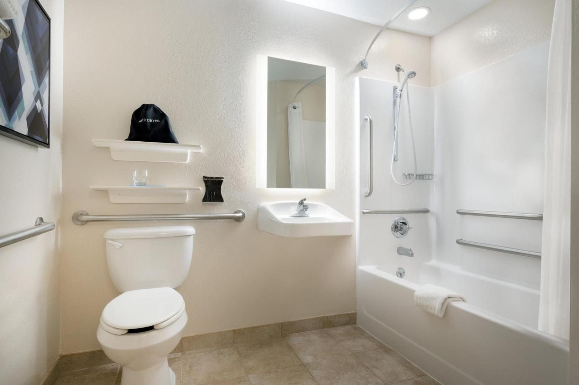 Candlewood Suites Watertown Fort Drum by IHG photo 11