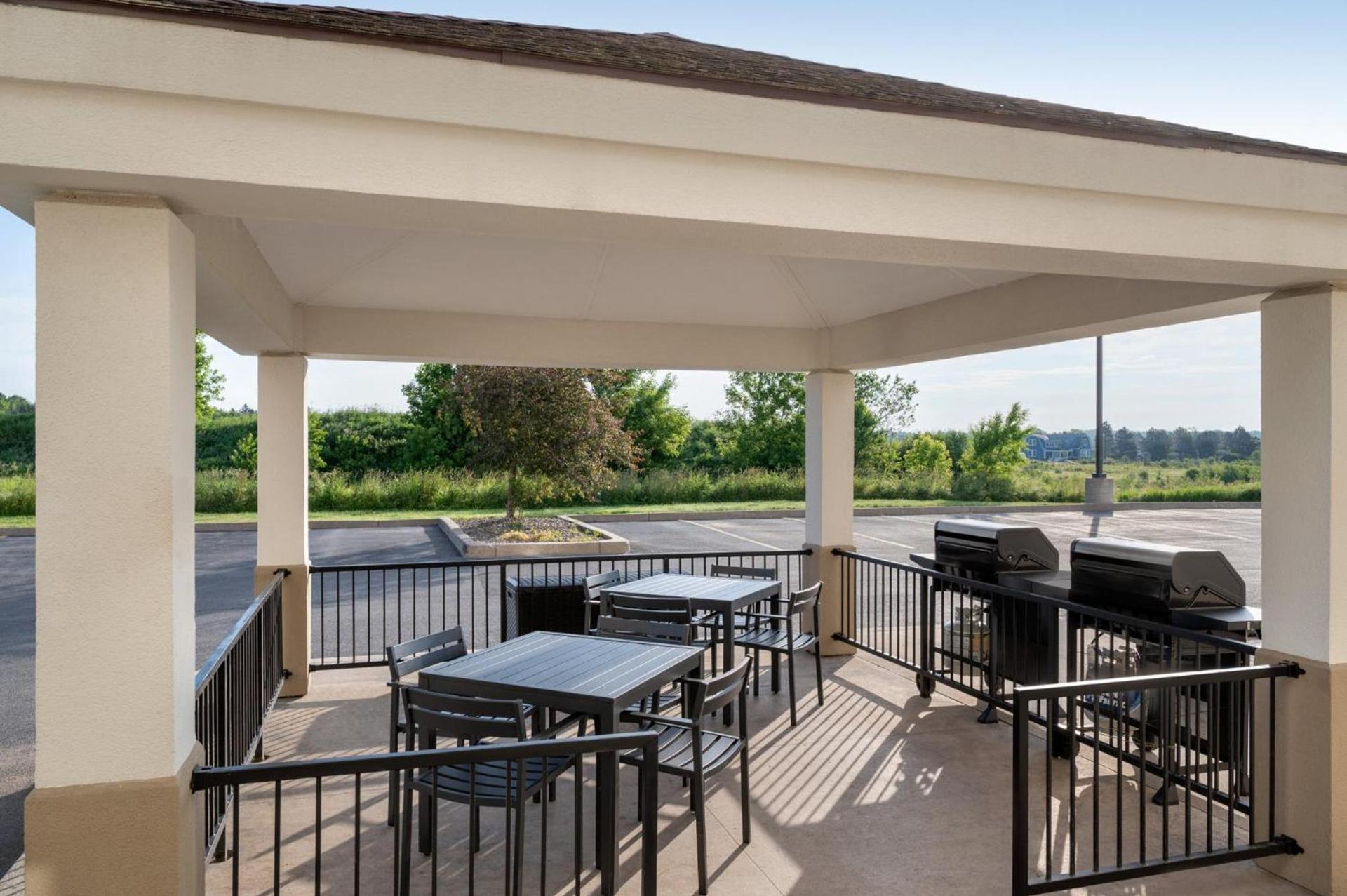 Candlewood Suites Watertown Fort Drum by IHG photo 16
