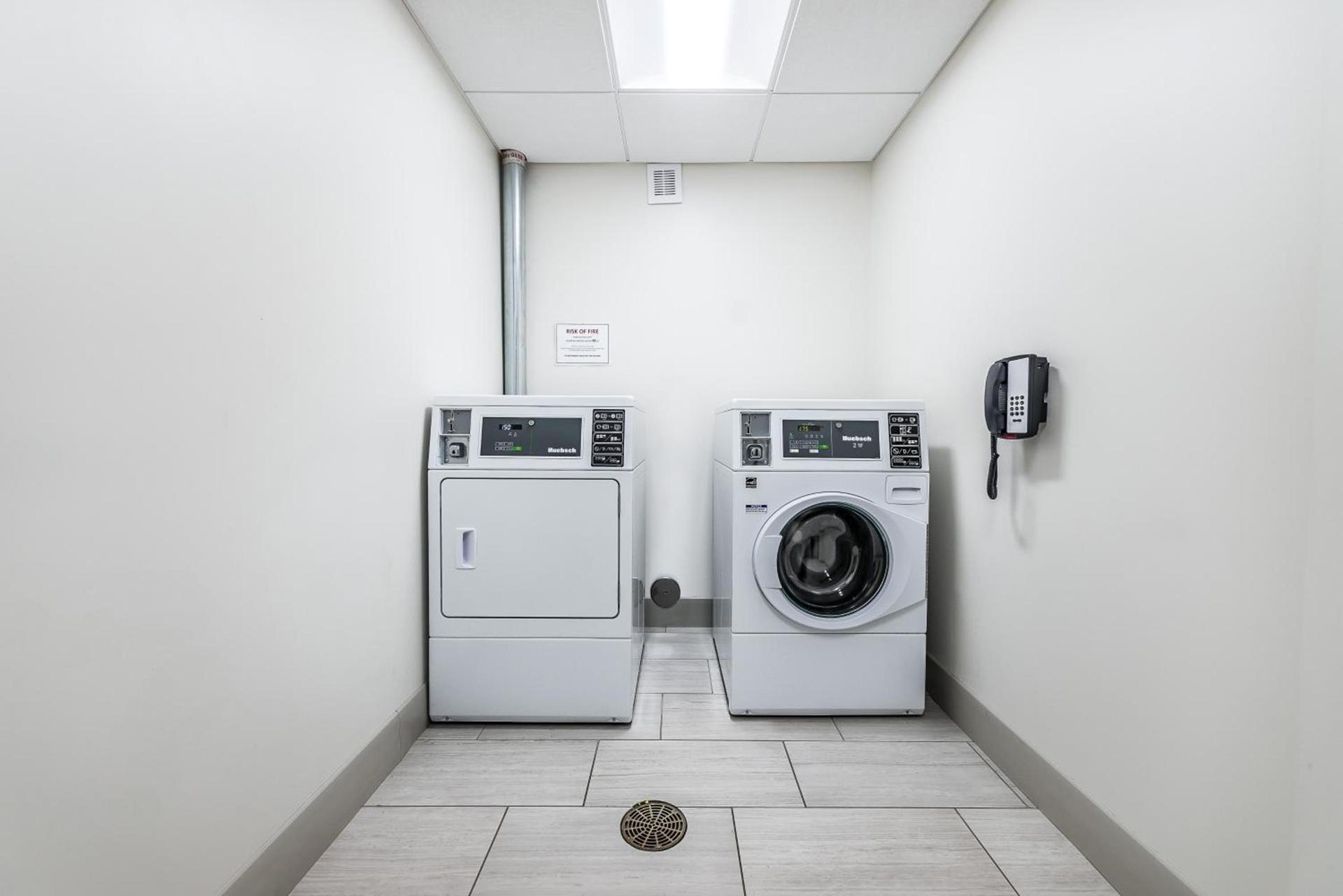 Holiday Inn Express Flint-Campus Area by IHG photo 37