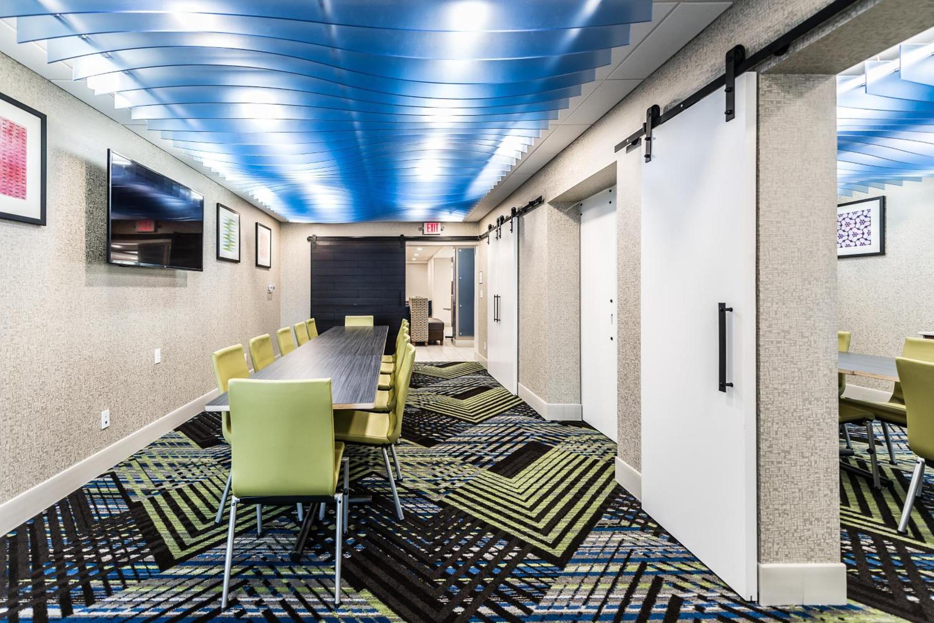Holiday Inn Express Flint-Campus Area by IHG photo 23