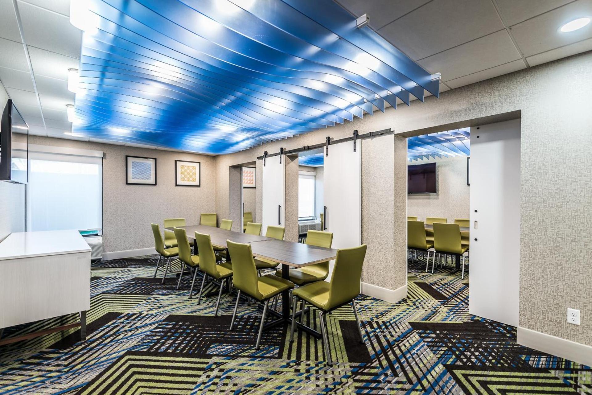 Holiday Inn Express Flint-Campus Area by IHG photo 19