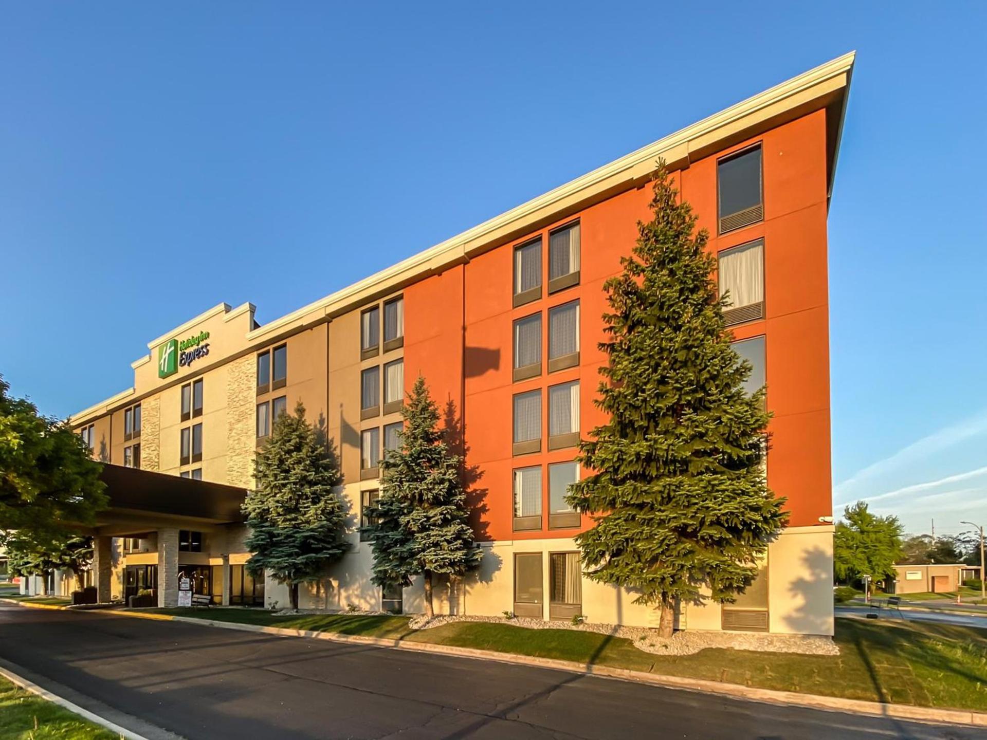 Holiday Inn Express Flint-Campus Area by IHG photo 41