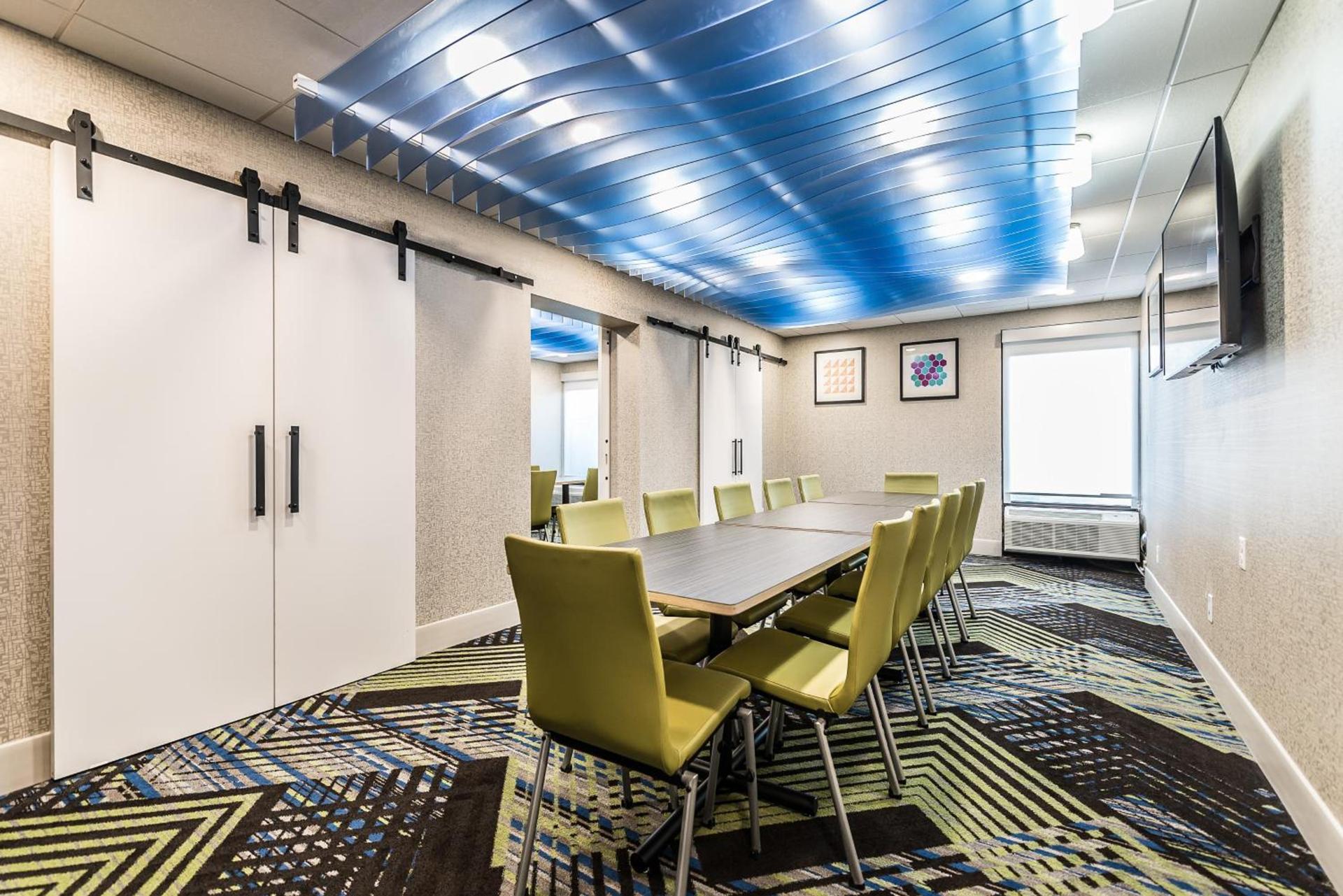 Holiday Inn Express Flint-Campus Area by IHG photo 24
