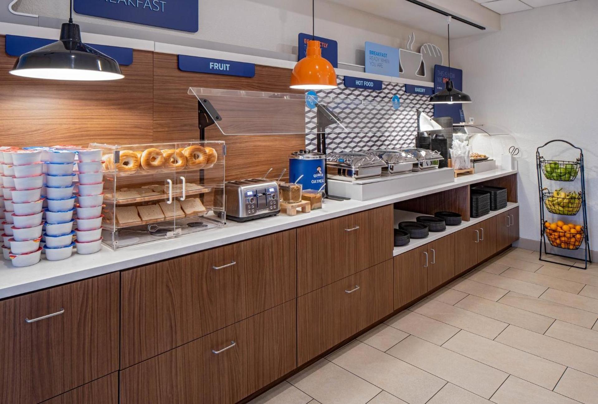 Holiday Inn Express New Orleans Downtown by IHG photo 27