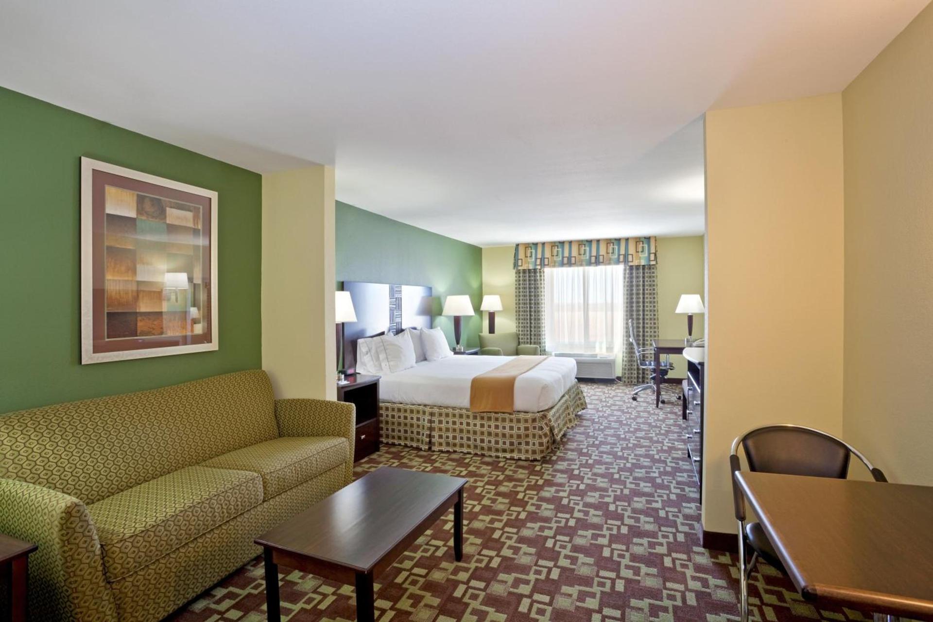 Holiday Inn Express Hotel & Suites Dumas by IHG photo 8