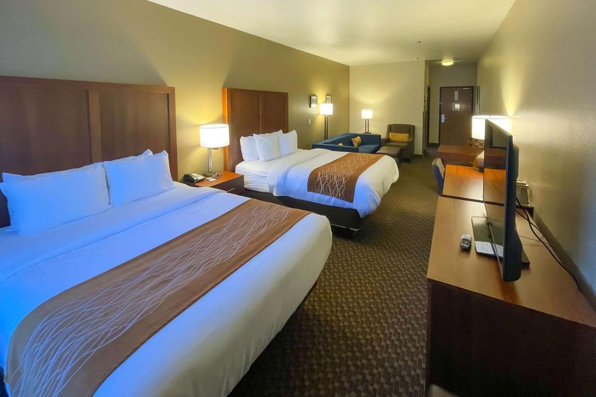 Comfort Inn & Suites Midtown photo 20
