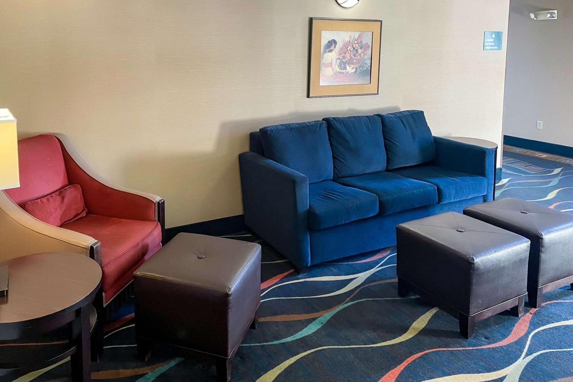 Comfort Inn & Suites Midtown photo 46