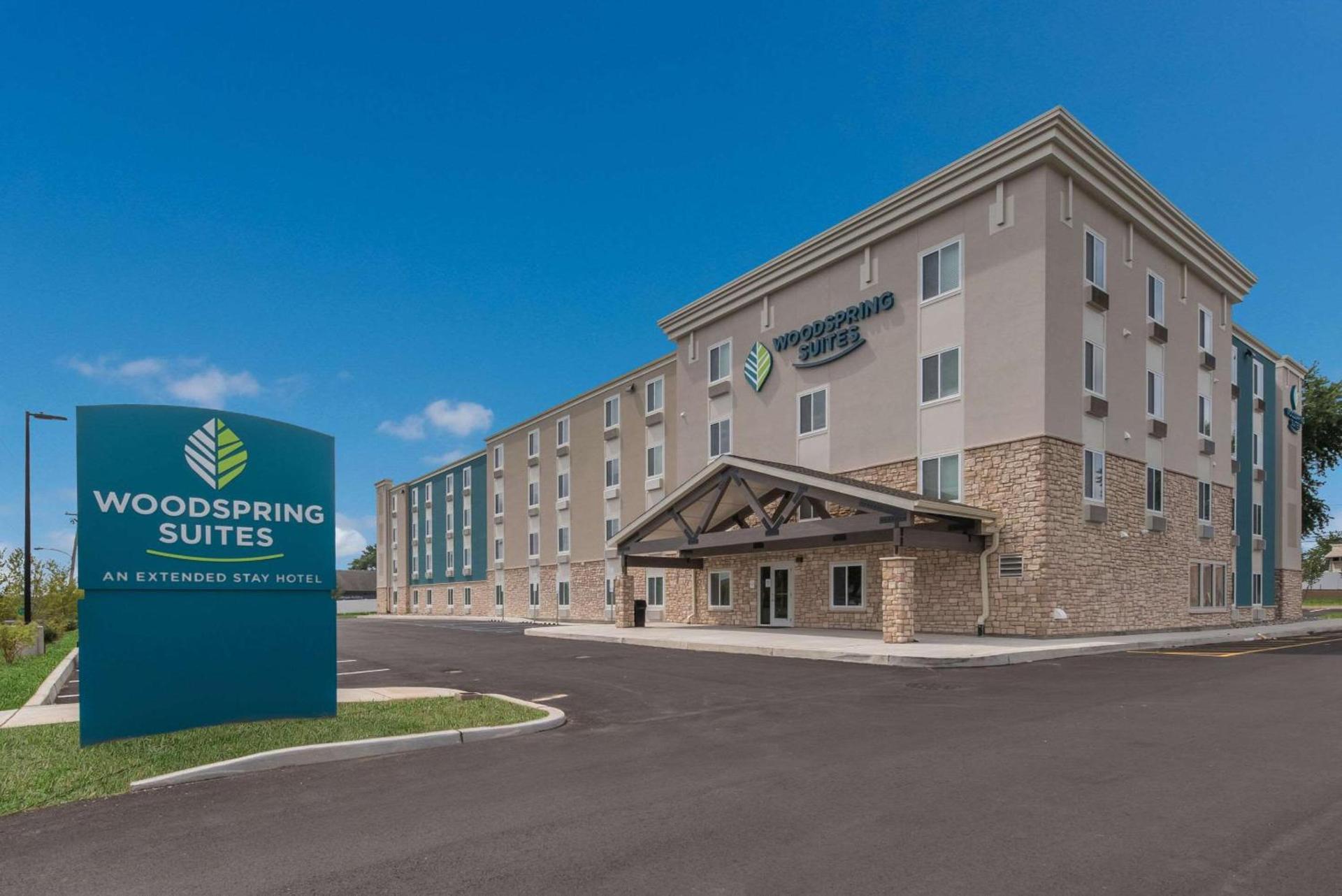 WoodSpring Suites Philadelphia Northeast photo 1
