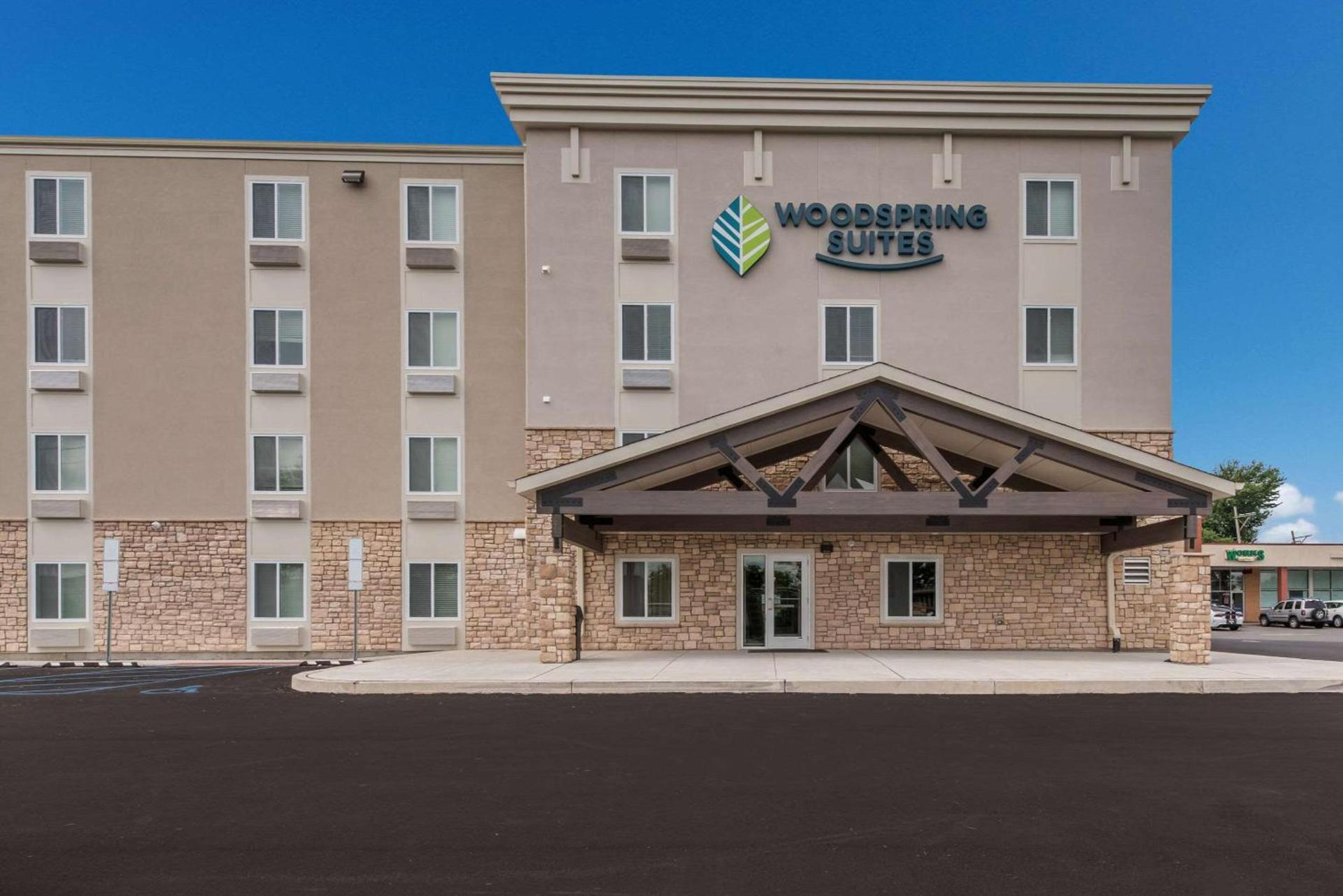 WoodSpring Suites Philadelphia Northeast photo 2