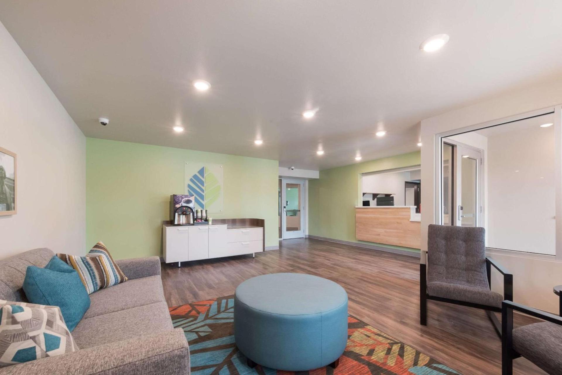 WoodSpring Suites Philadelphia Northeast photo 5