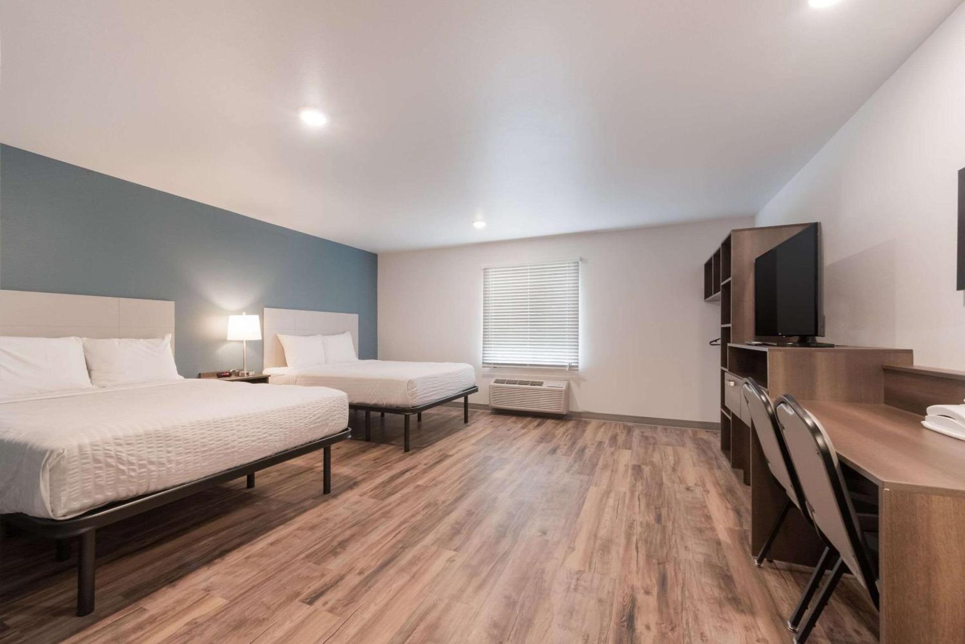 WoodSpring Suites Philadelphia Northeast photo 6