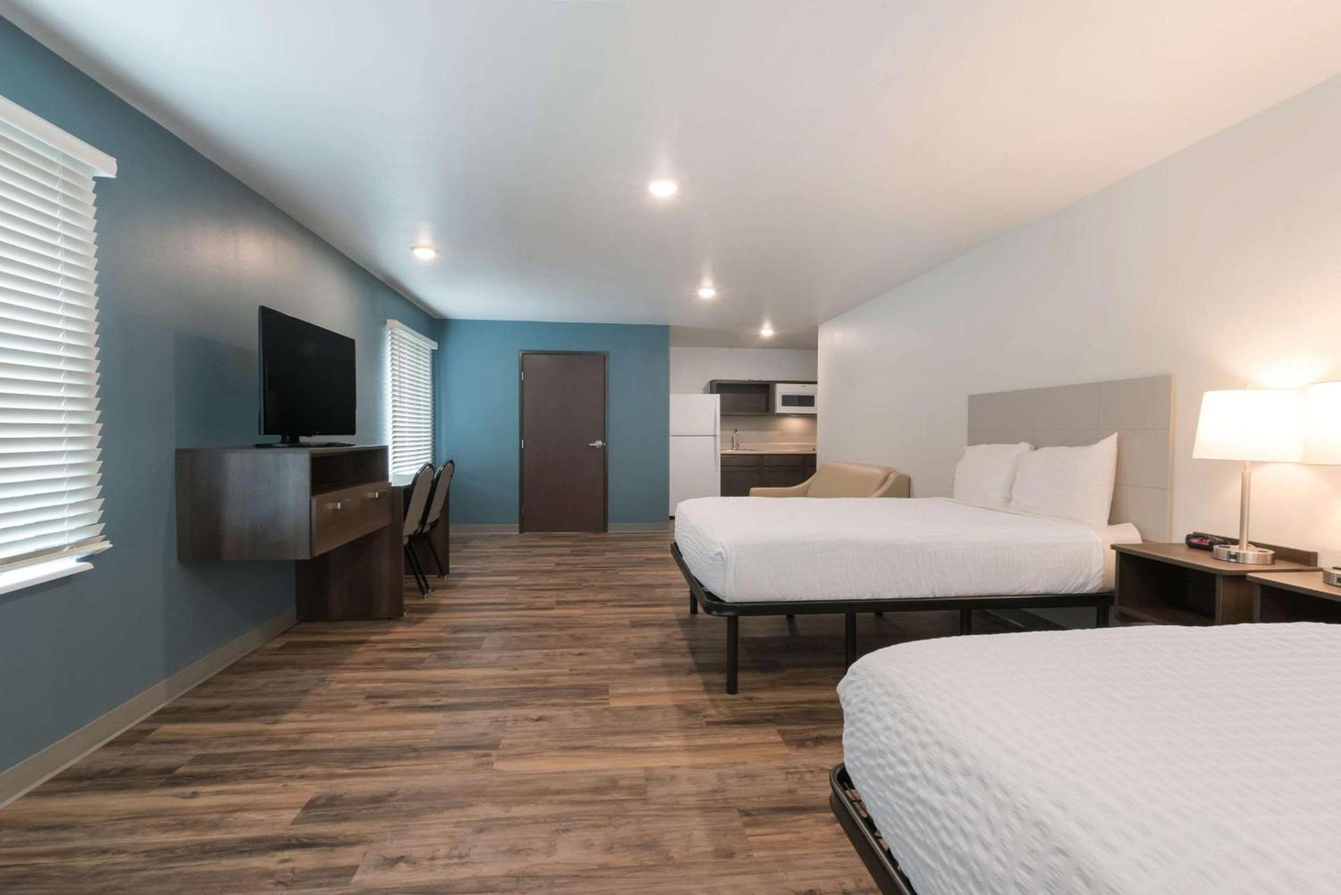 WoodSpring Suites Philadelphia Northeast photo 22
