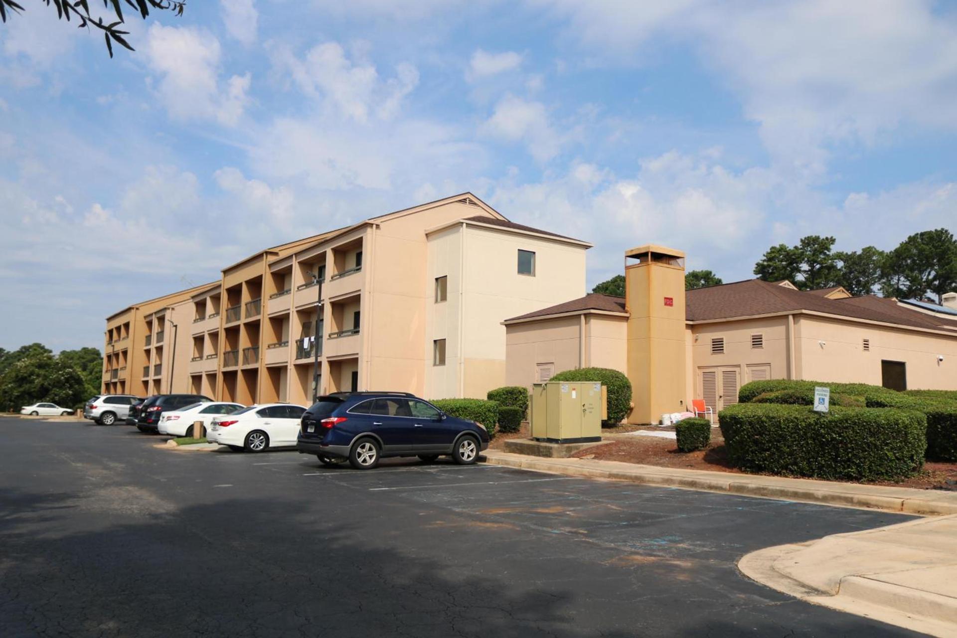 Baymont by Wyndham Columbia Northwest photo 5