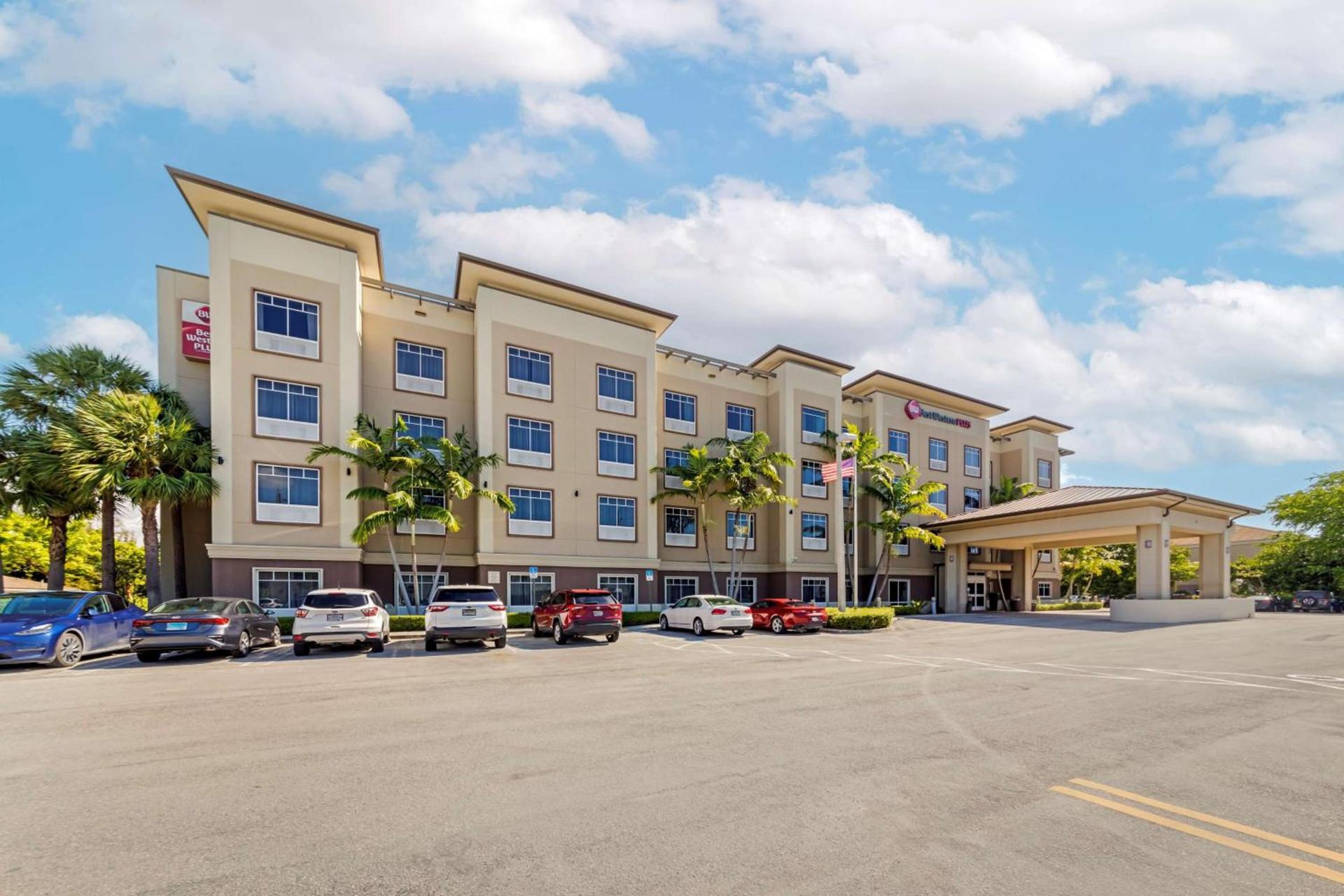 Best Western Plus Miami Airport North Hotel & Suites photo 10