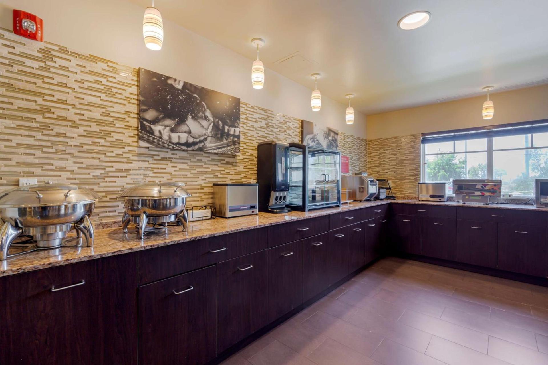 Best Western Plus Miami Airport North Hotel & Suites photo 38