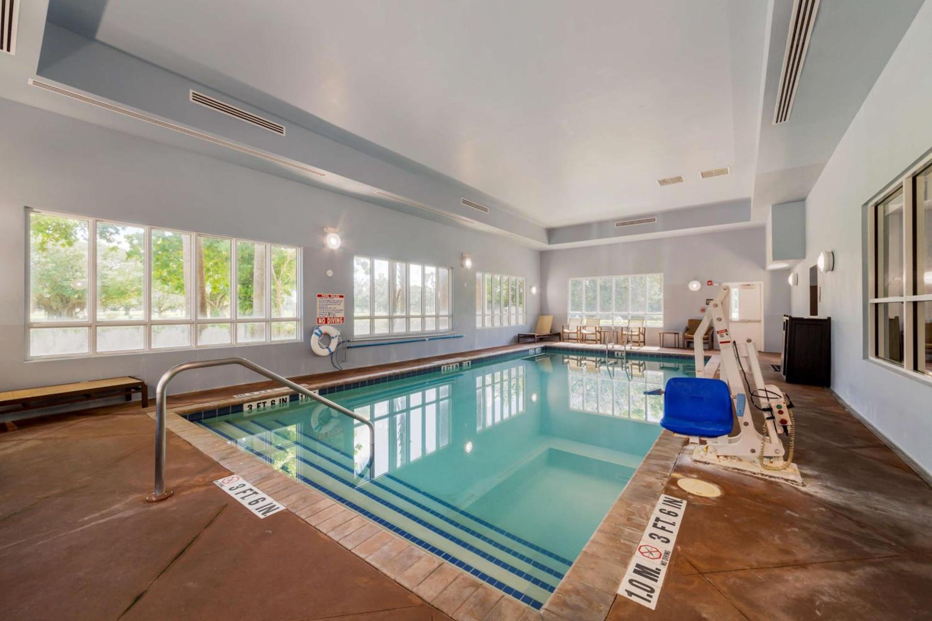 Best Western Plus Miami Airport North Hotel & Suites photo 39