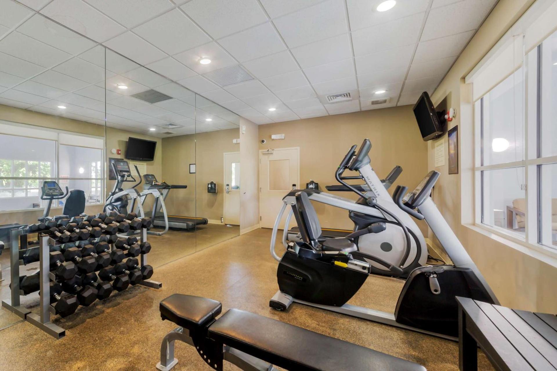 Best Western Plus Miami Airport North Hotel & Suites photo 7