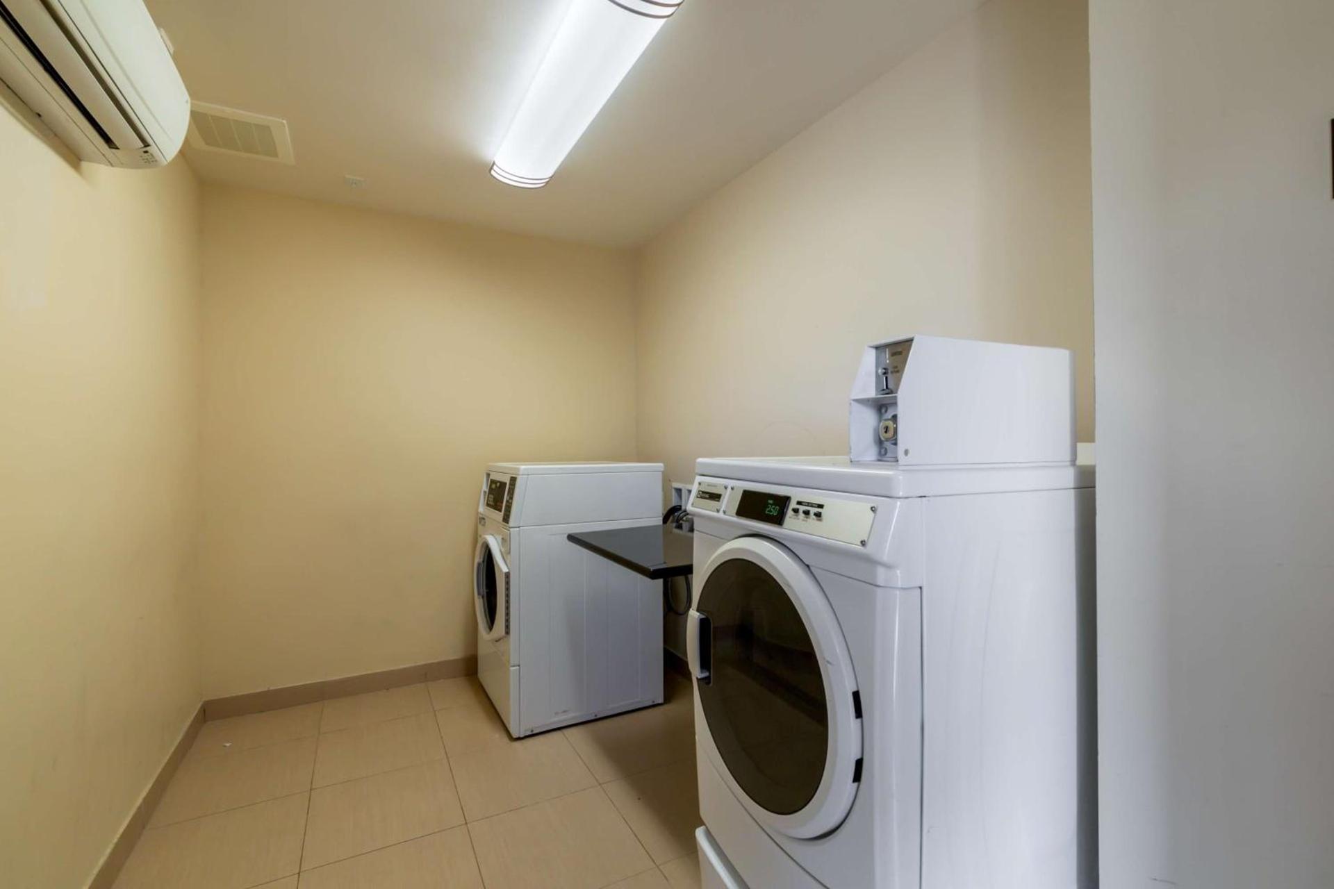 Best Western Plus Miami Airport North Hotel & Suites photo 30