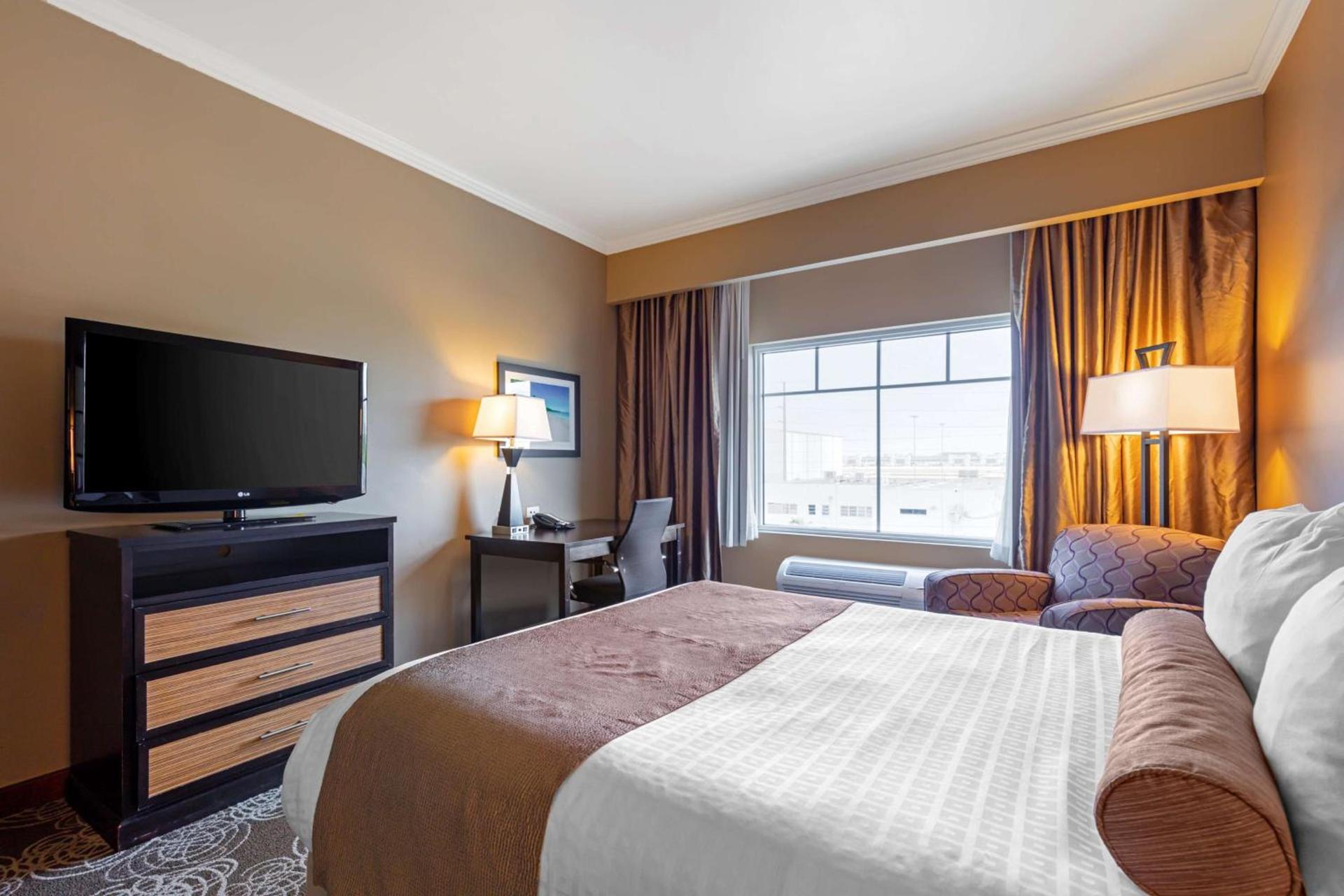Best Western Plus Miami Airport North Hotel & Suites photo 18