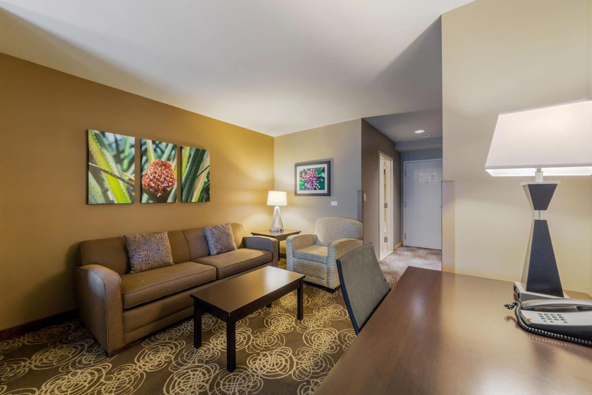 Best Western Plus Miami Airport North Hotel & Suites photo 8
