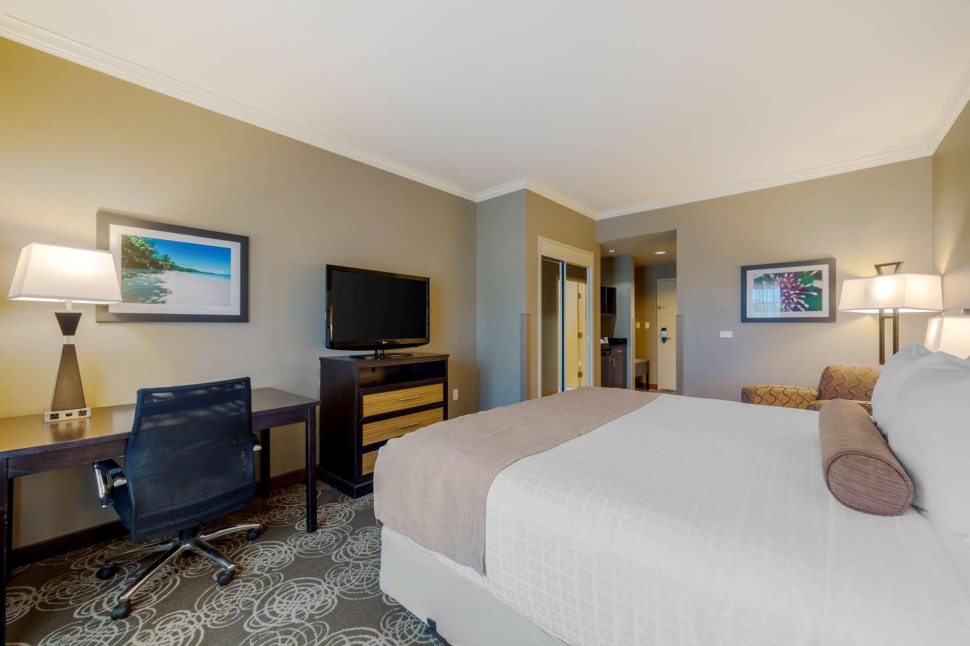 Best Western Plus Miami Airport North Hotel & Suites photo 25