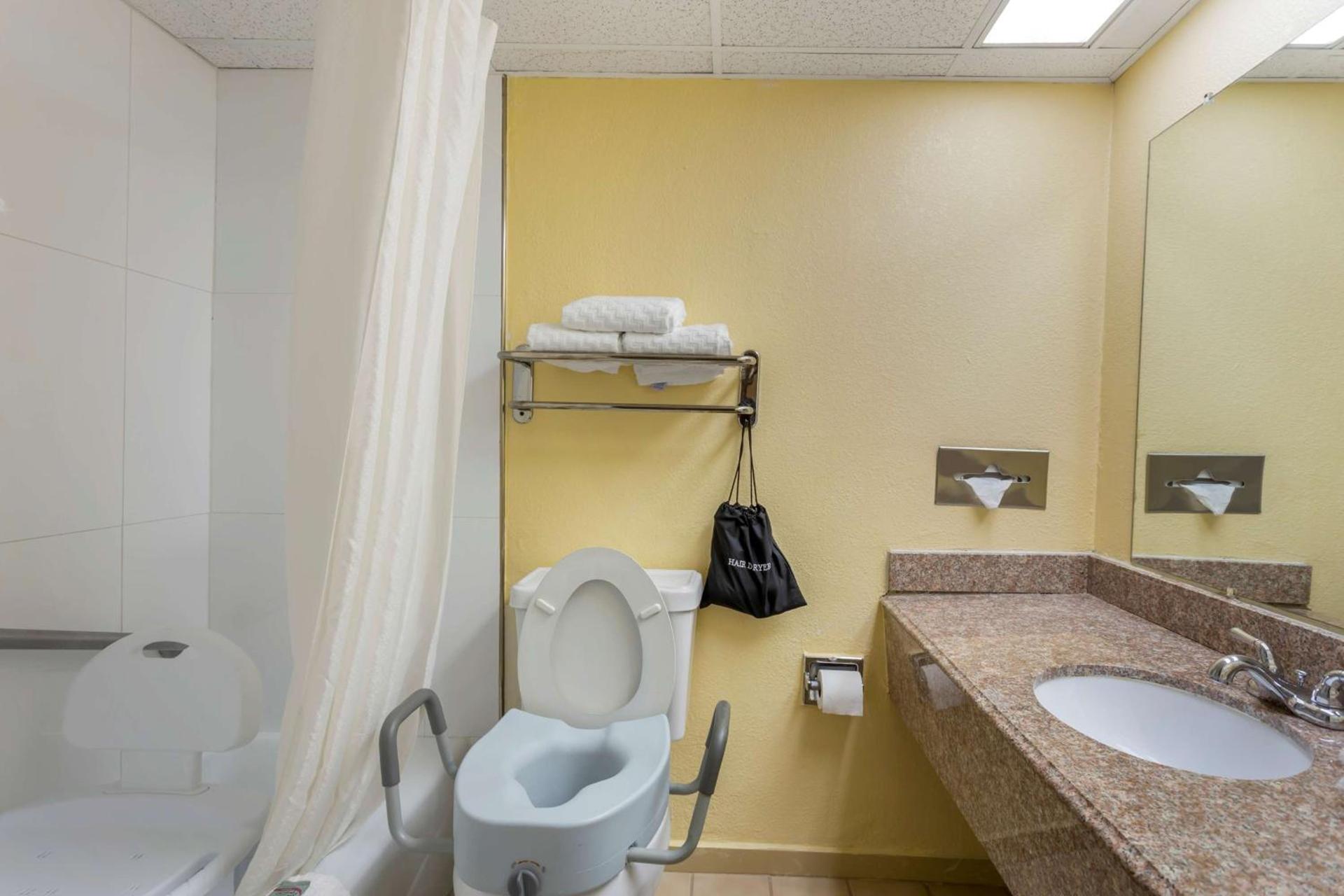 Best Western Benton Inn photo 26