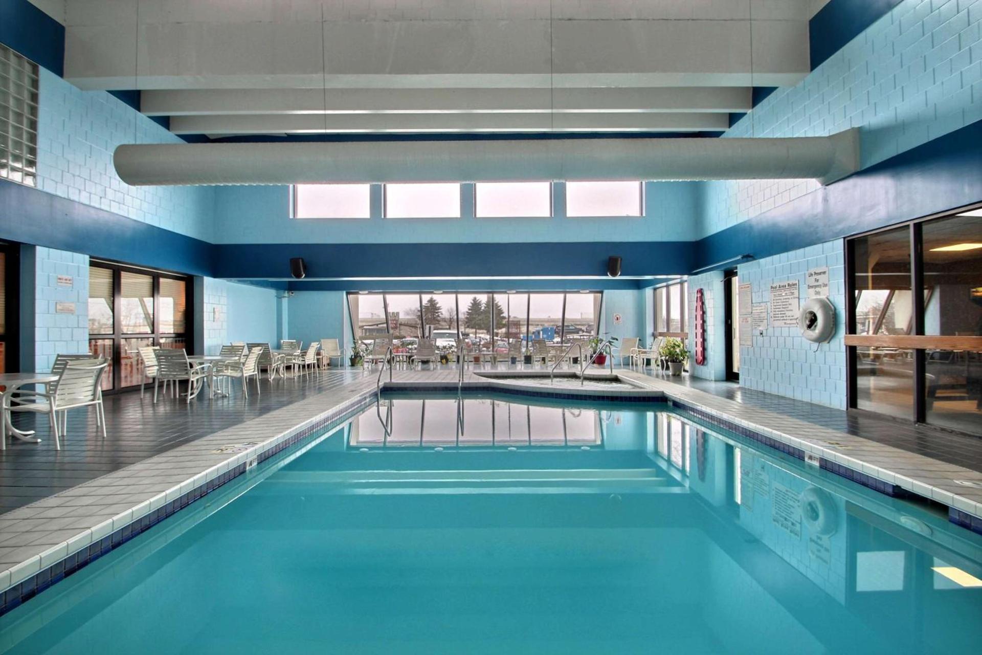 Best Western Executive Inn Kenosha - Pleasant Prairie photo 30