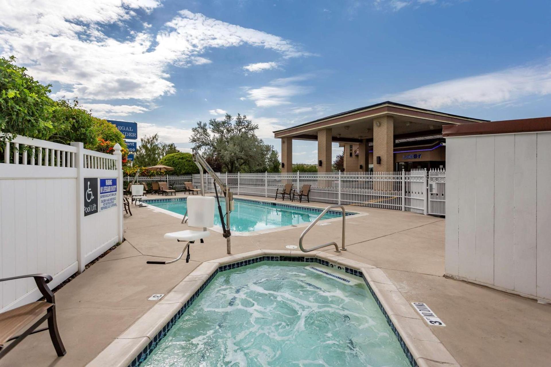 Best Western Dunmar Inn photo 10