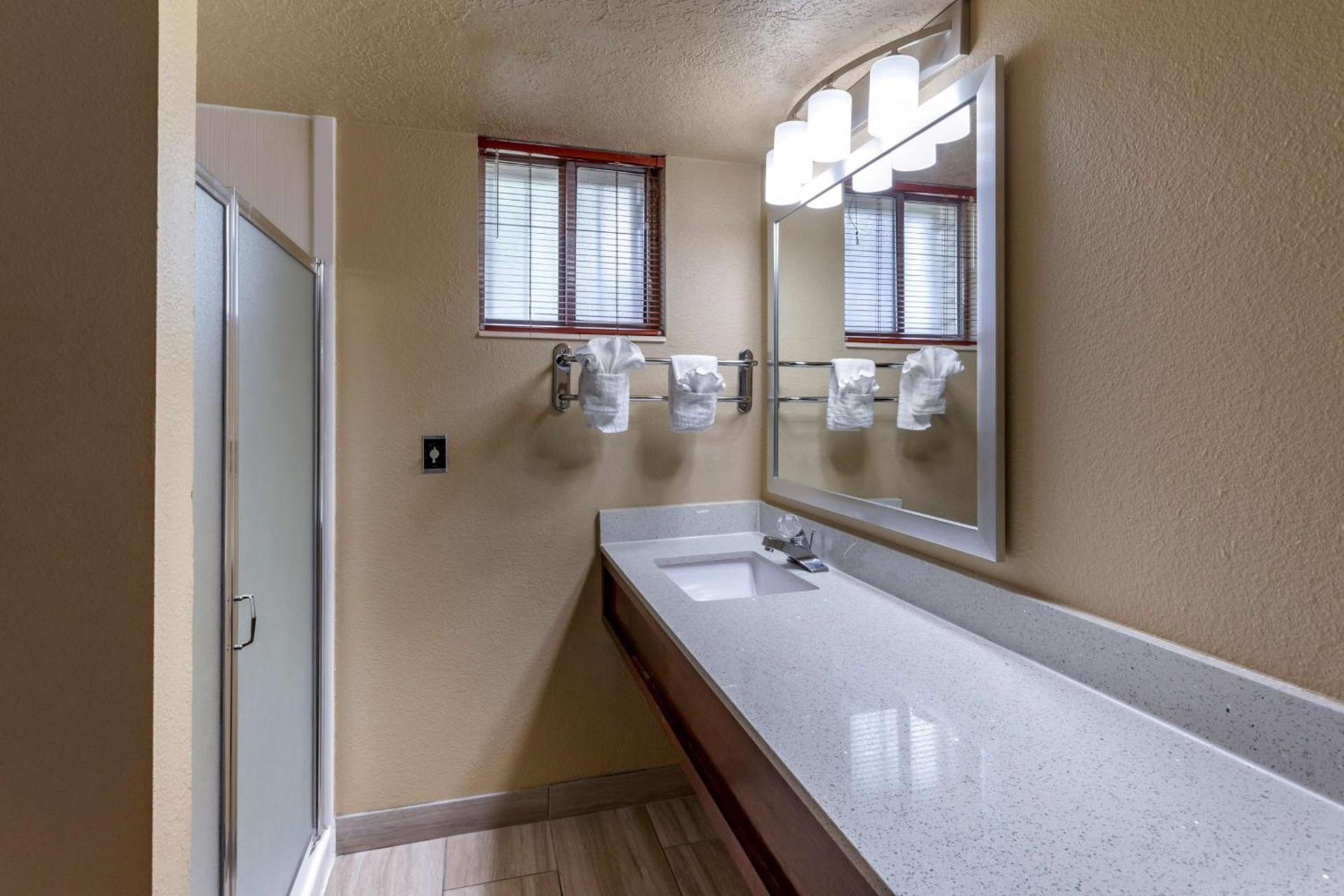 Best Western Dunmar Inn photo 23