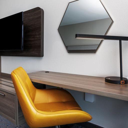 Holiday Inn Express & Suites - Houston SW - Rosenberg by IHG photo 12