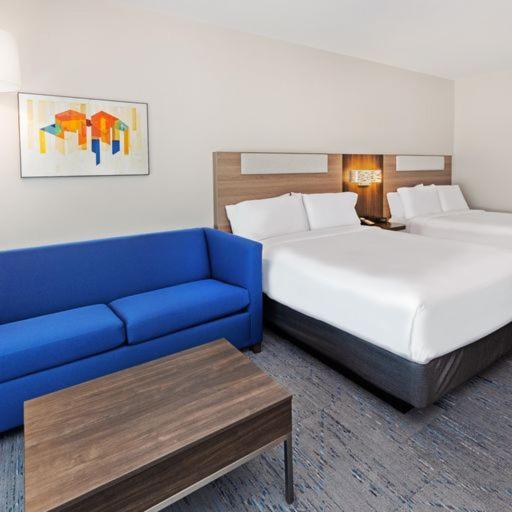 Holiday Inn Express & Suites - Houston SW - Rosenberg by IHG photo 19