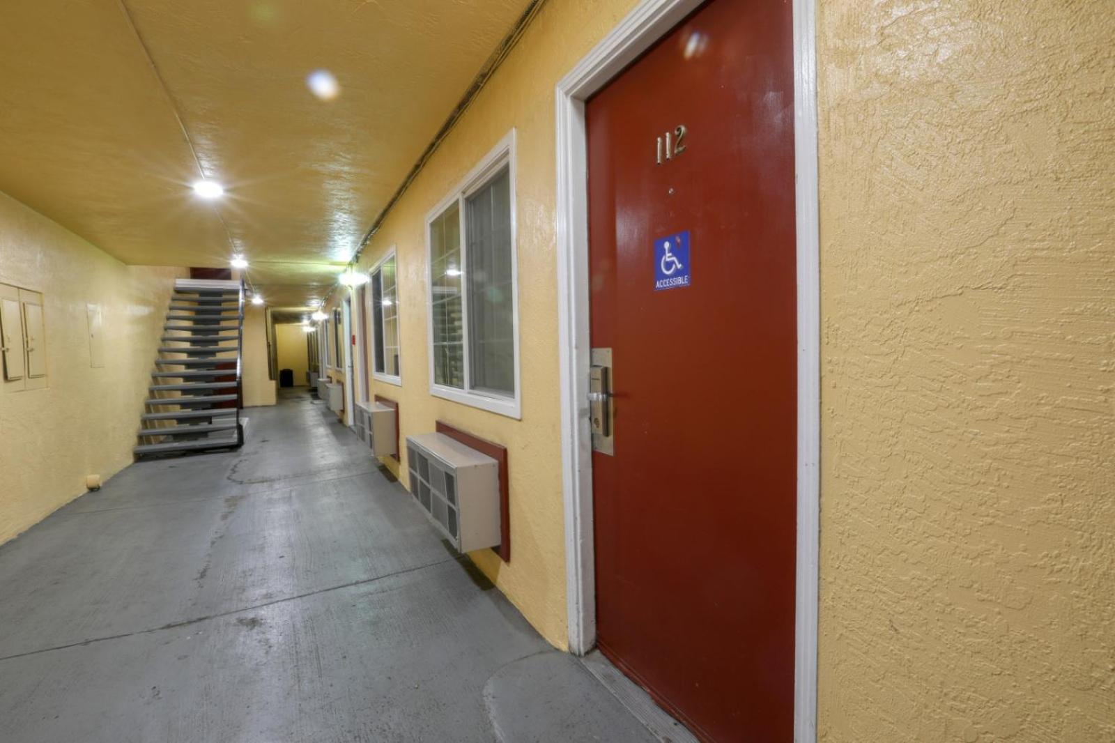 Motel 7 - Near Six Flags, Vallejo - Napa Valley photo 33