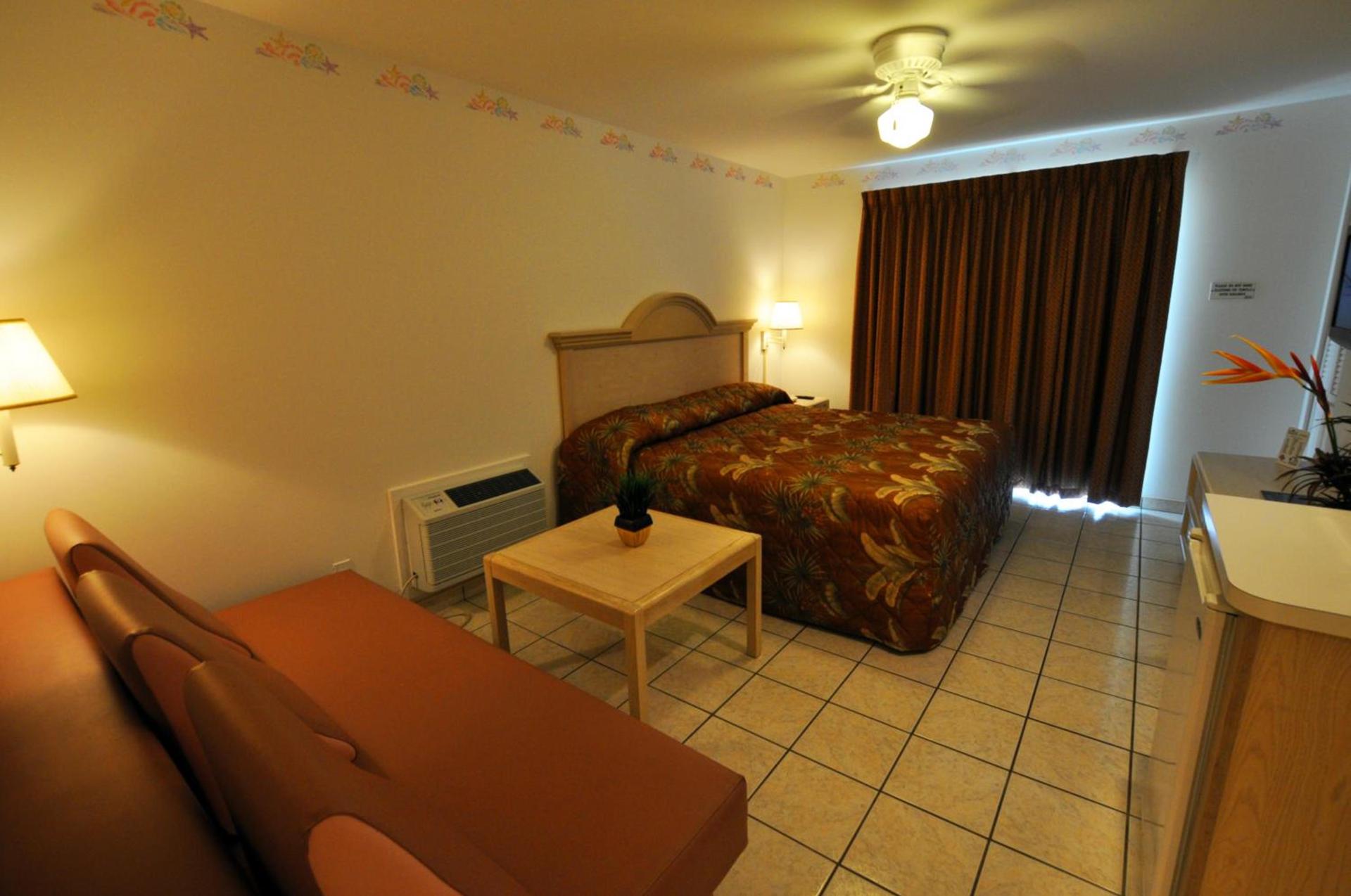 Riviera Resort & Suites photo 20