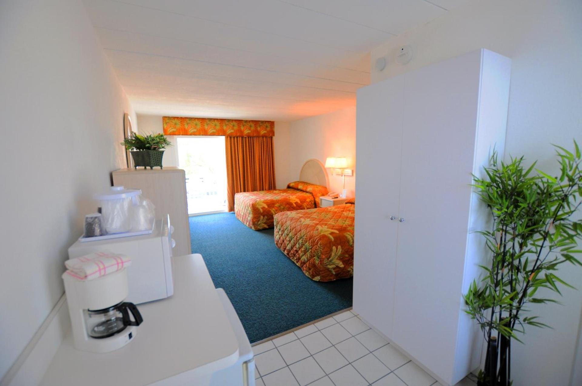 Riviera Resort & Suites photo 30