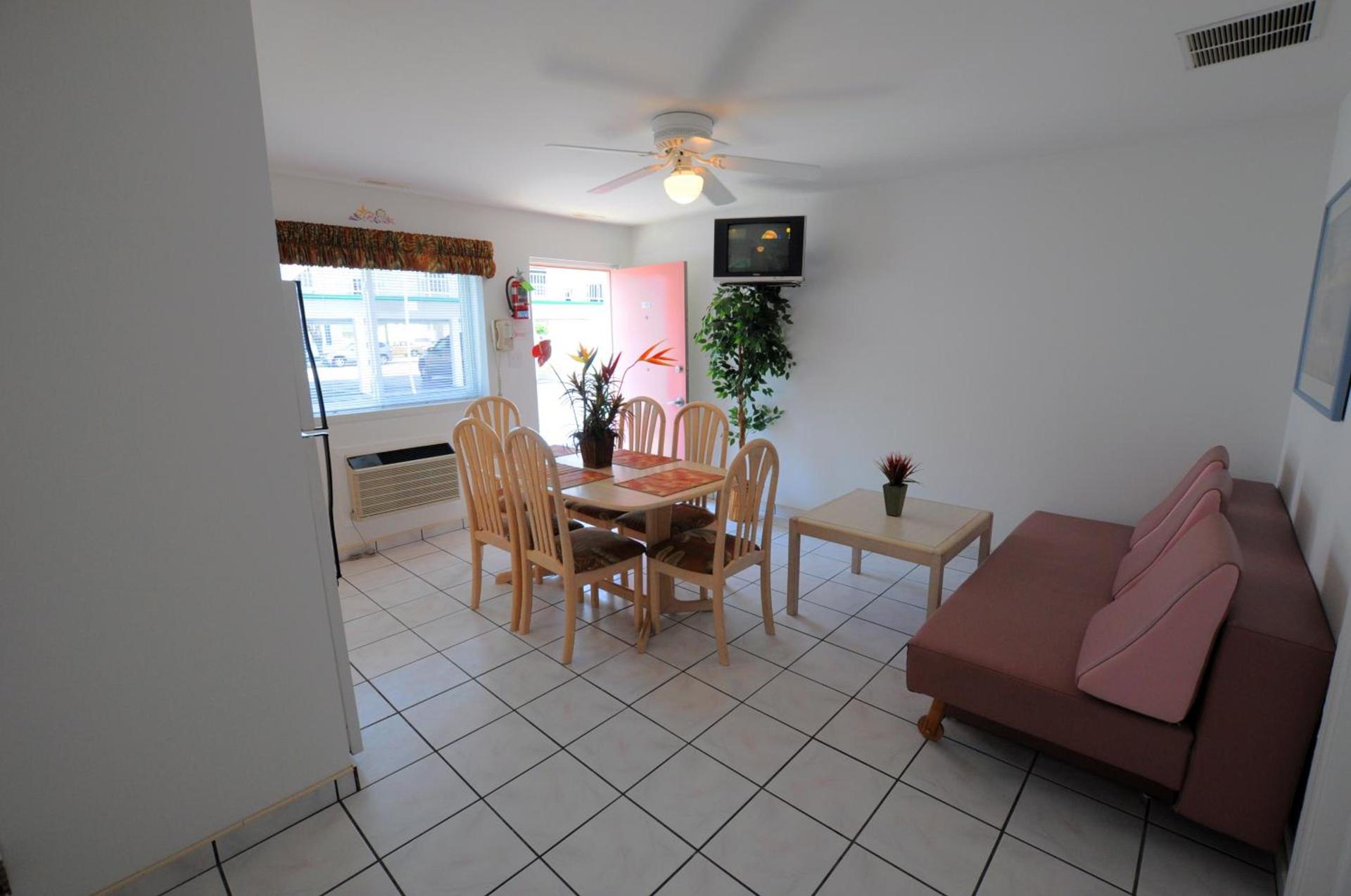Riviera Resort & Suites photo 24