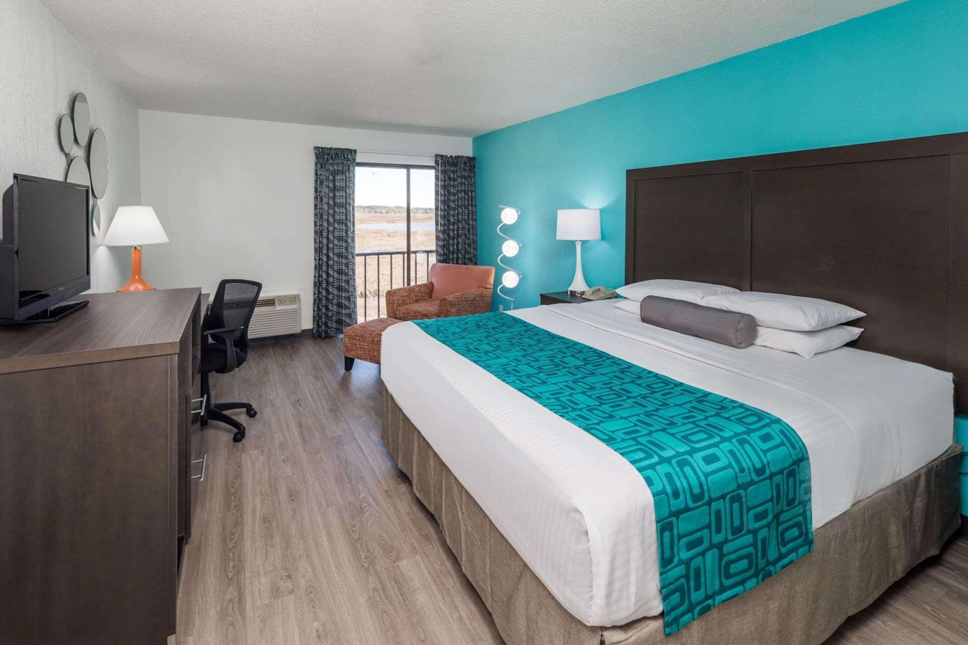 Howard Johnson by Wyndham Beaufort/Parris Island photo 7