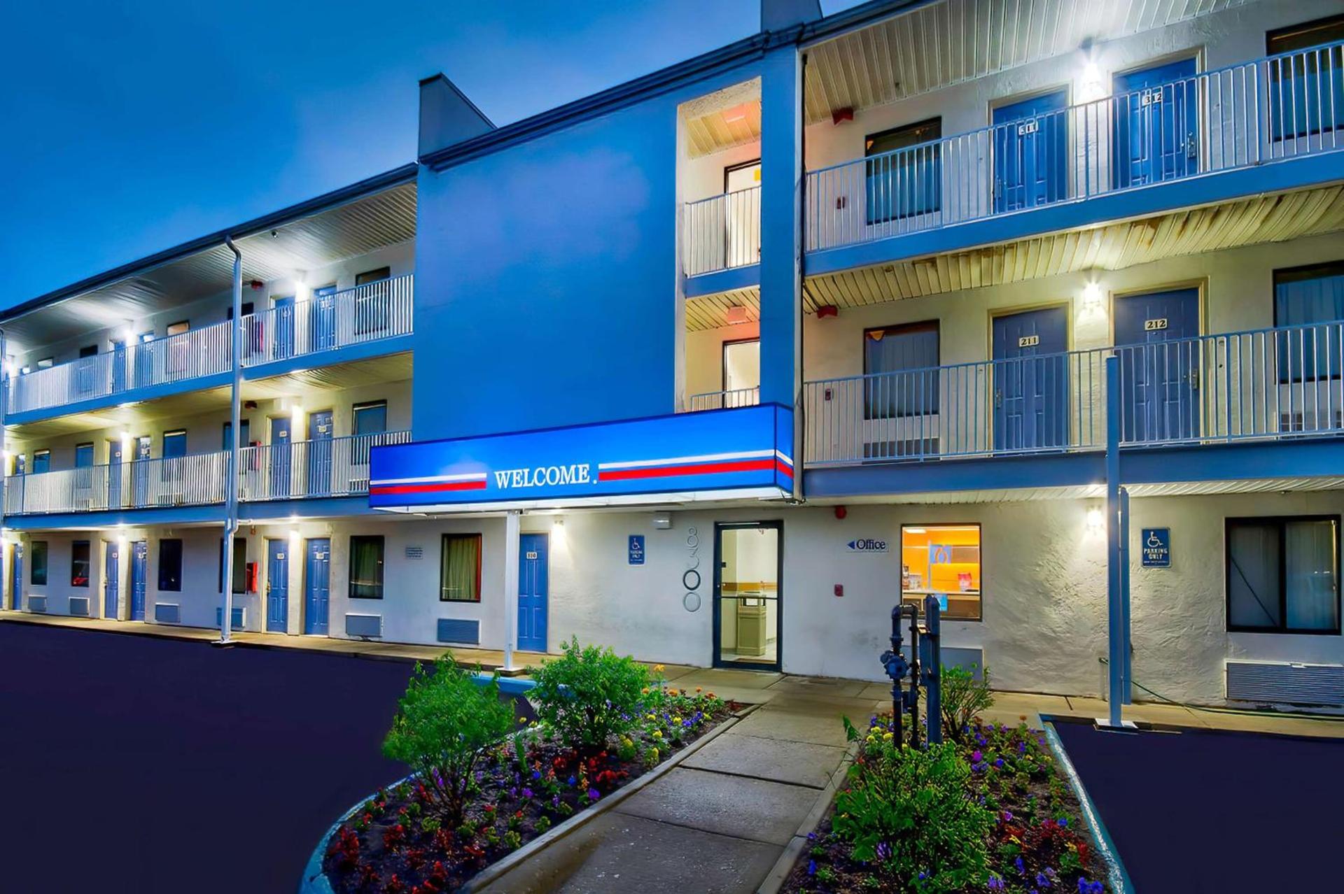 Motel 6-Warren, MI - Detroit East — hotel in Warren