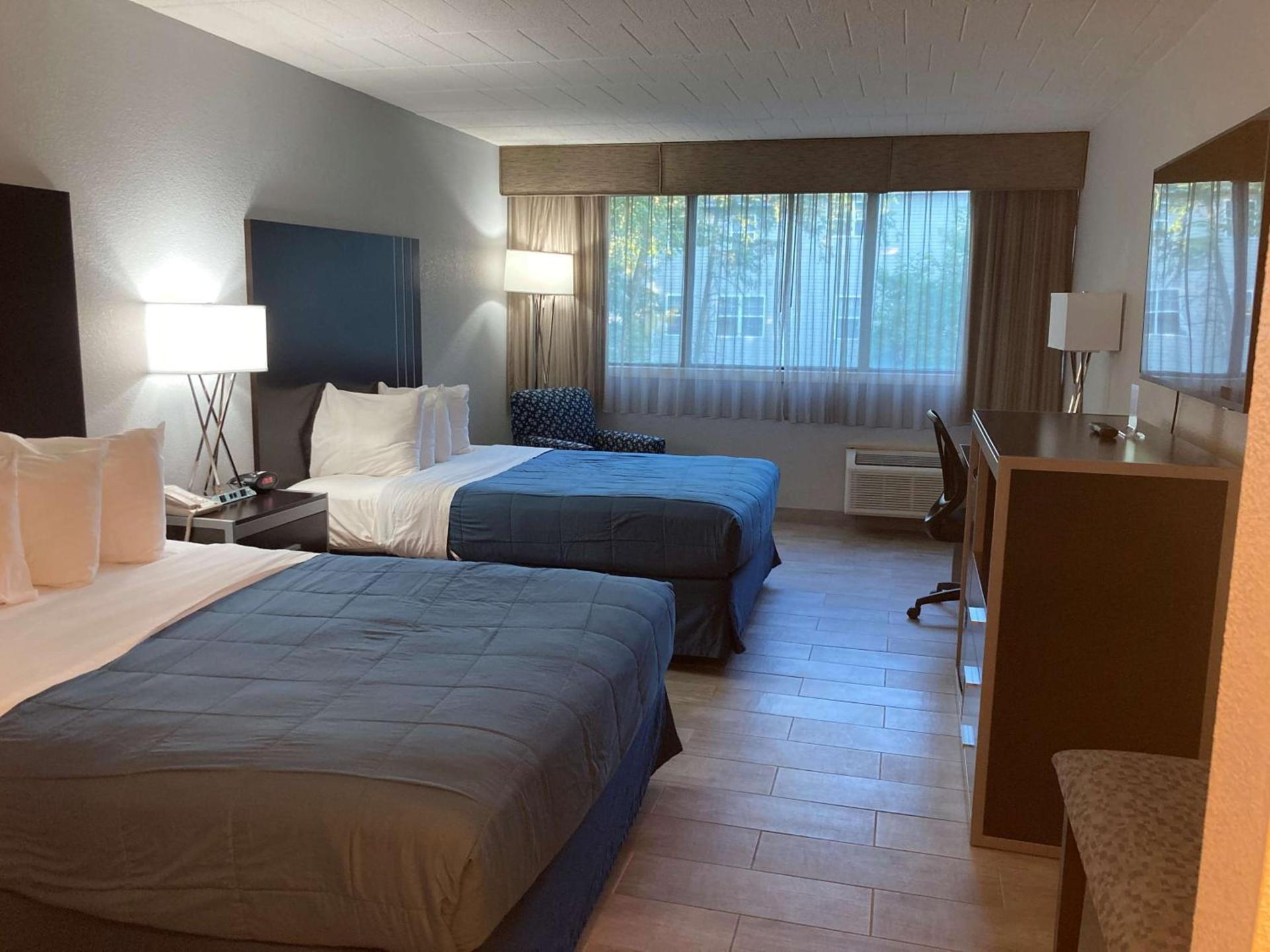 Best Western Plus Reading Inn & Suites photo 61