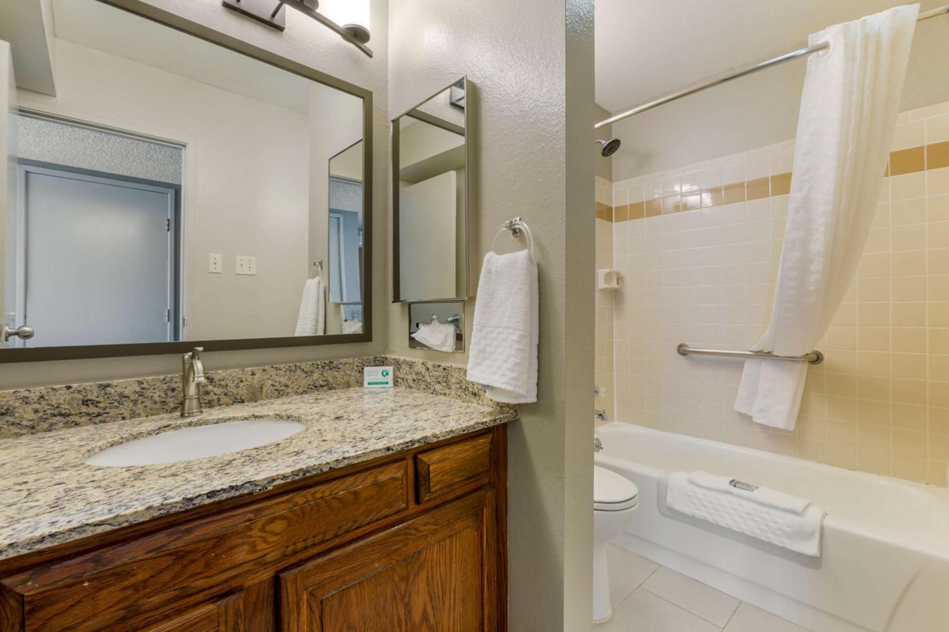 Best Western Pecos Inn photo 30