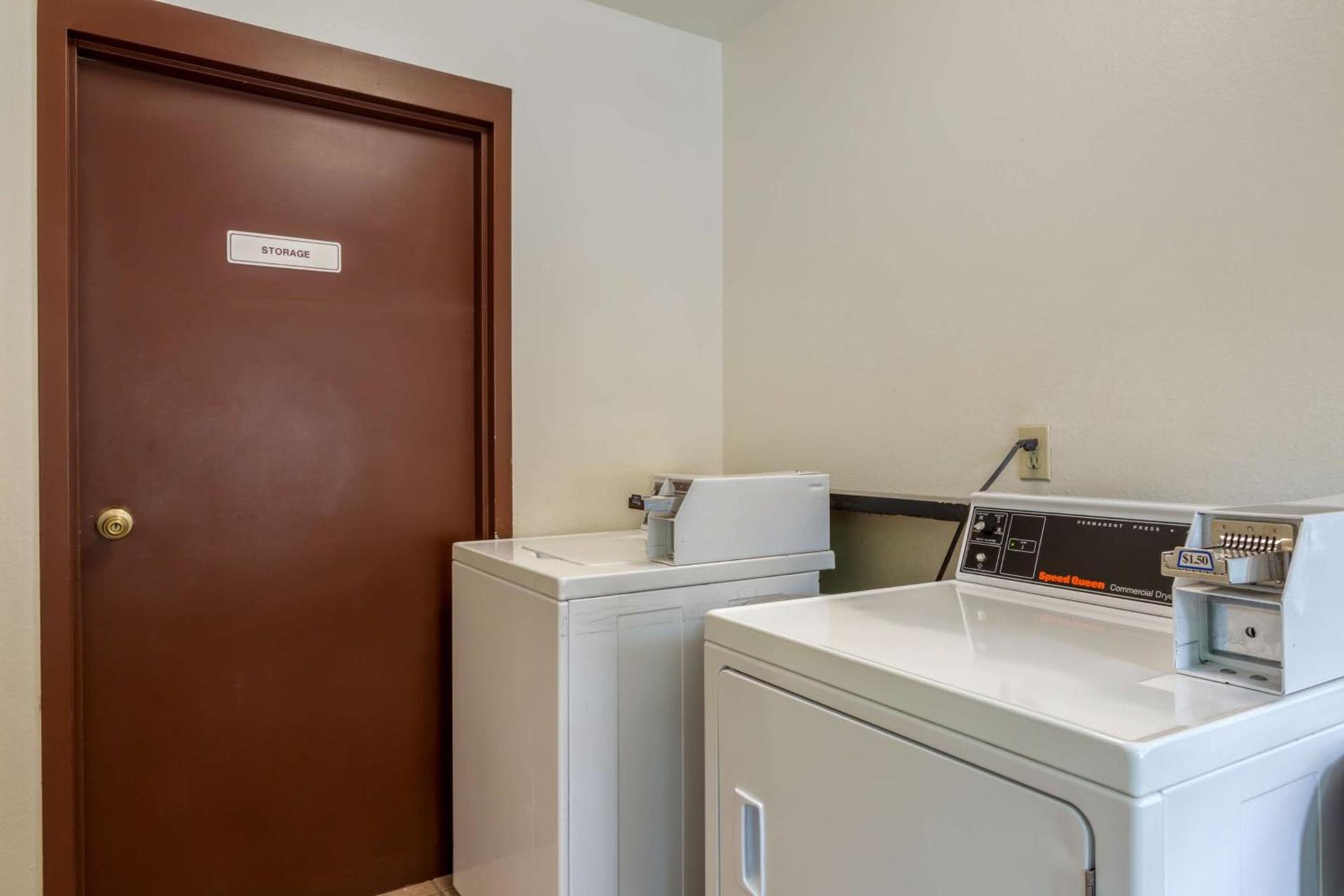 Best Western Pecos Inn photo 10